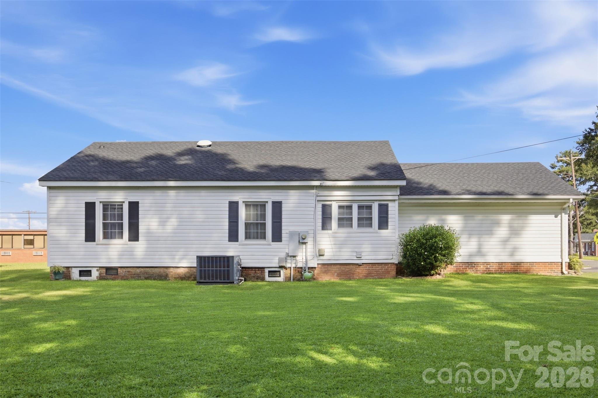 204 Memorial Drive Property Photo 26