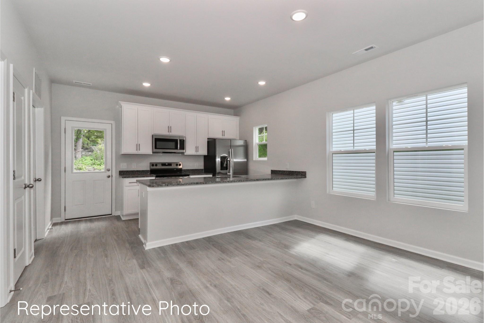 796 Hillard Street Property Photo 2