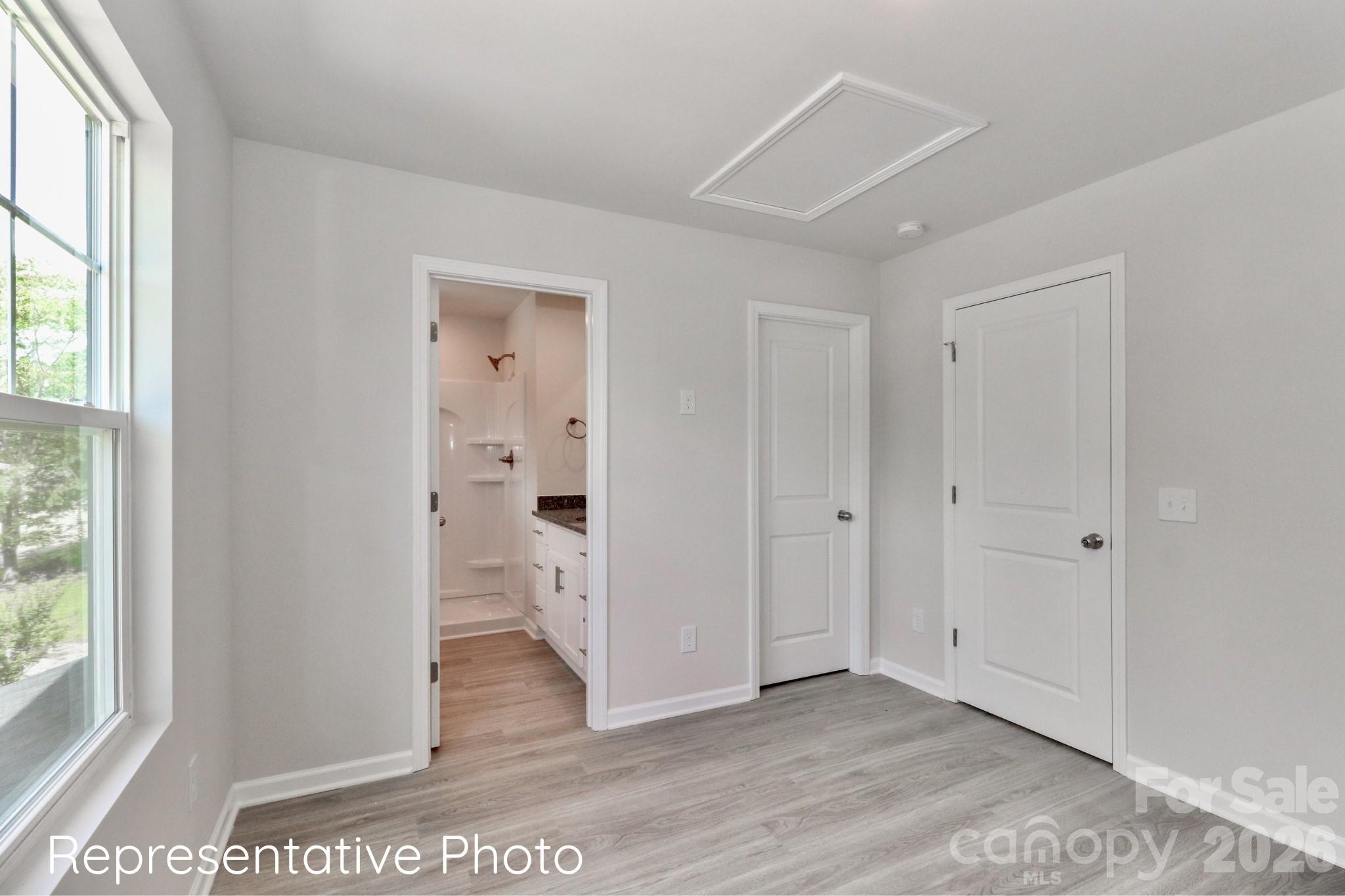 796 Hillard Street Property Photo 9