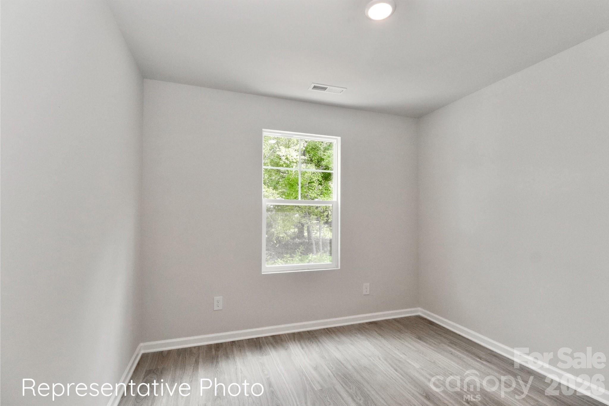 796 Hillard Street Property Photo 11