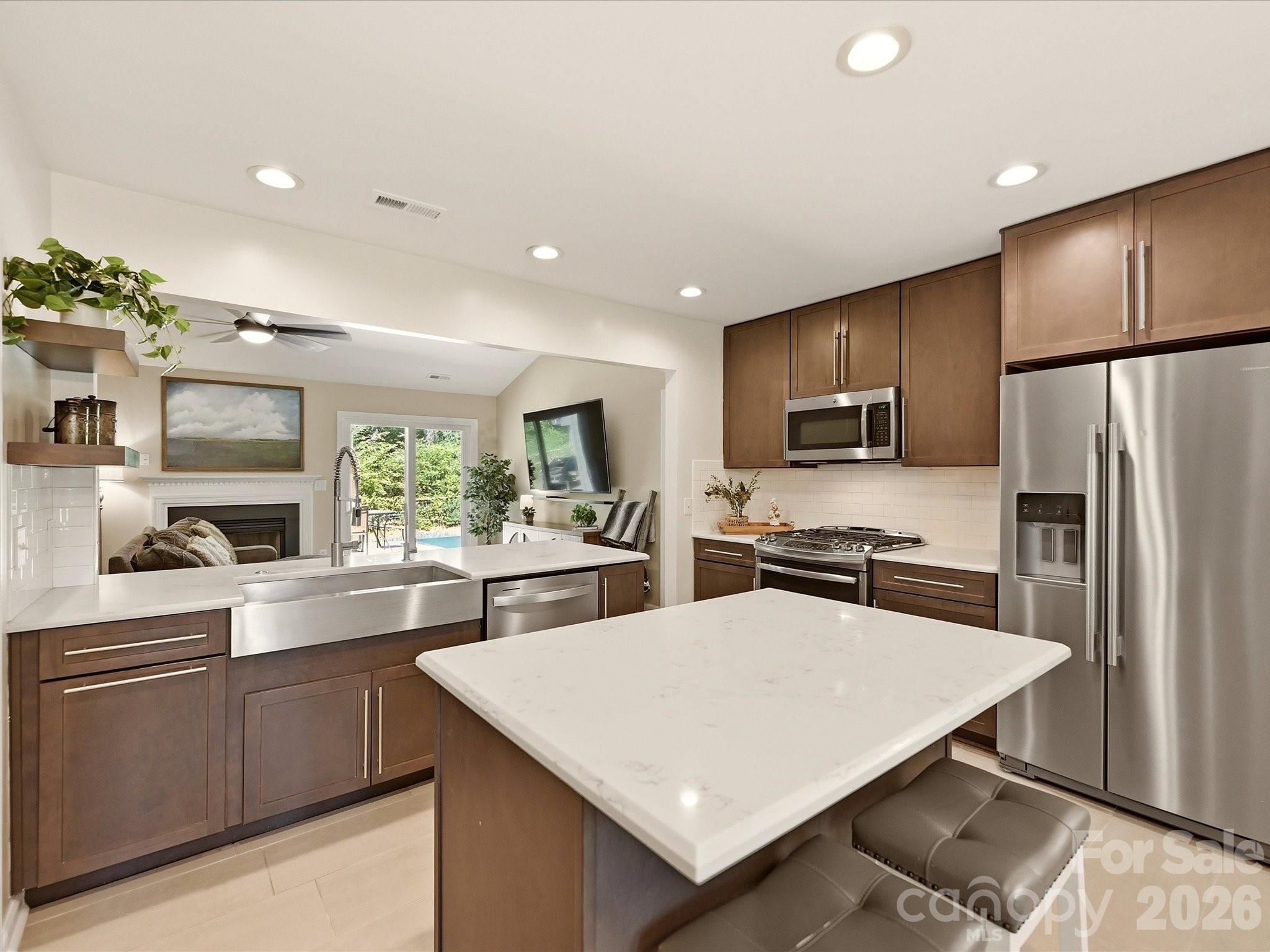 4719 Granite Court Property Photo 8