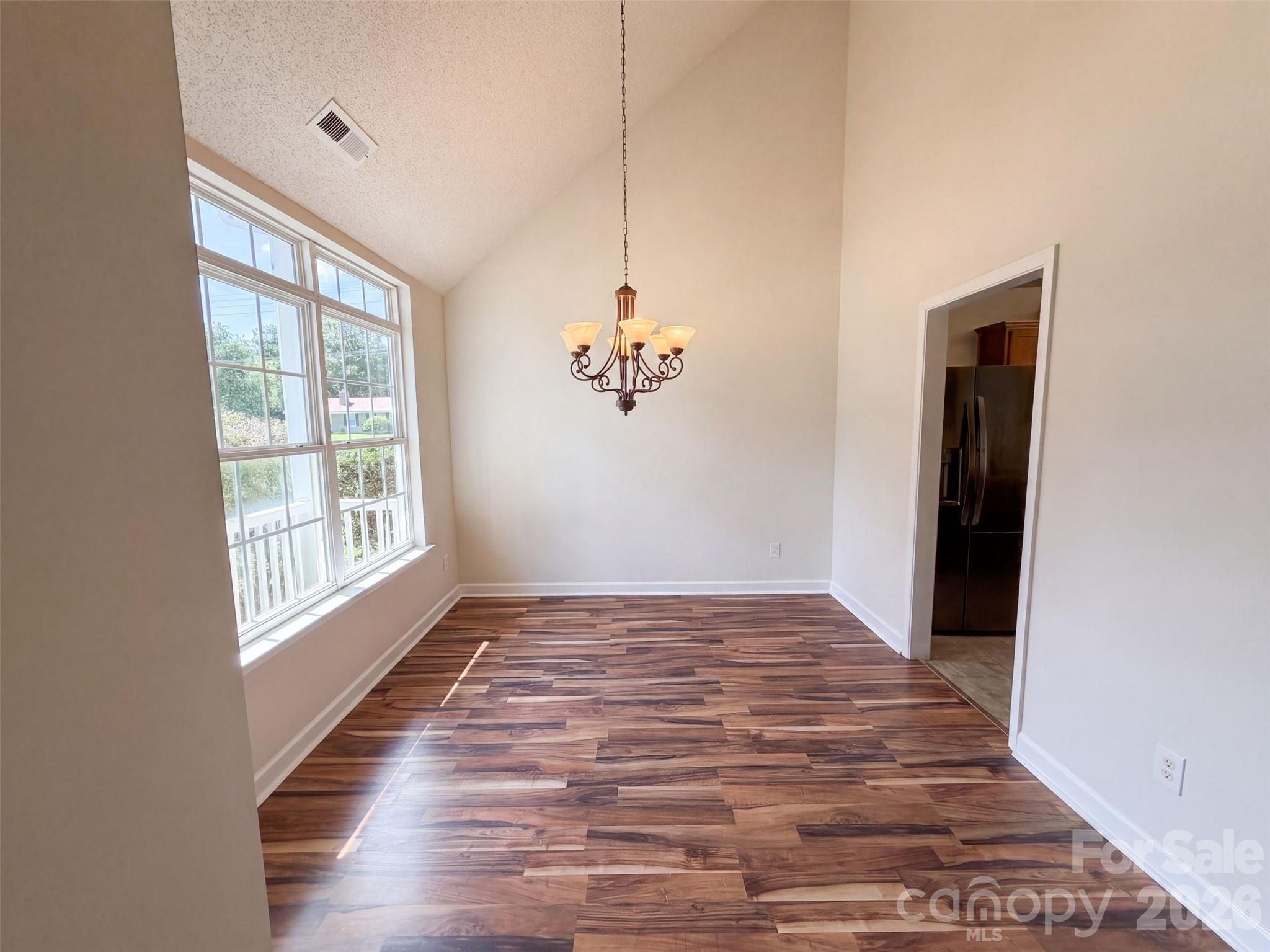 9244 Simonton Drive Property Photo 6