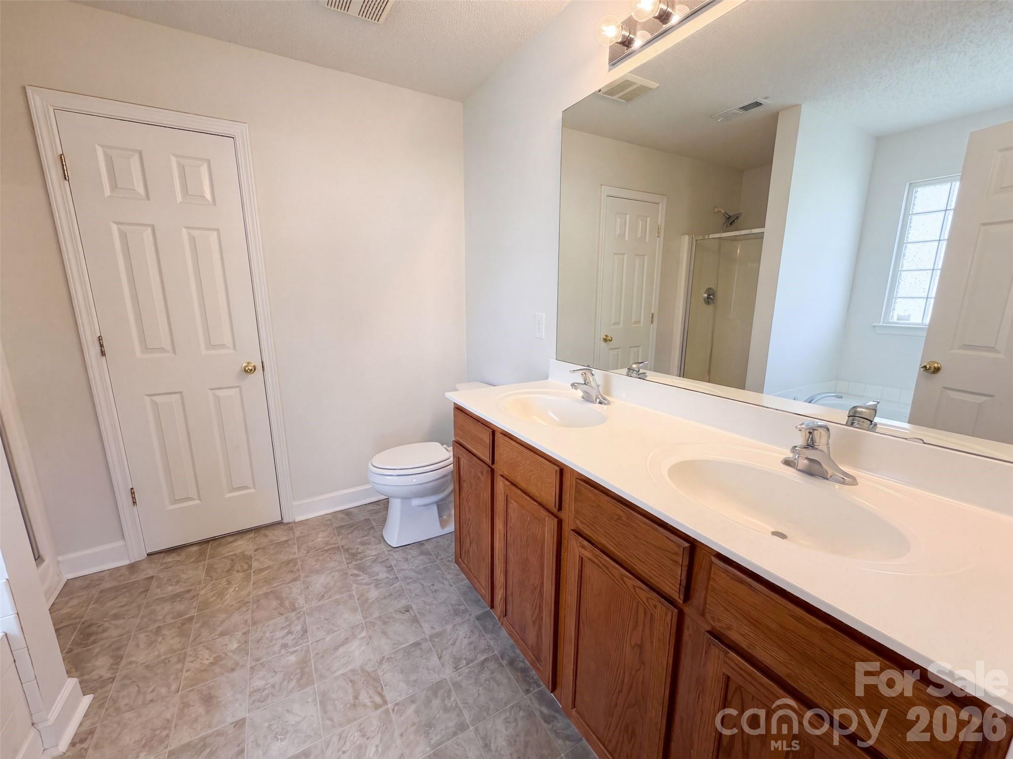 9244 Simonton Drive Property Photo 11