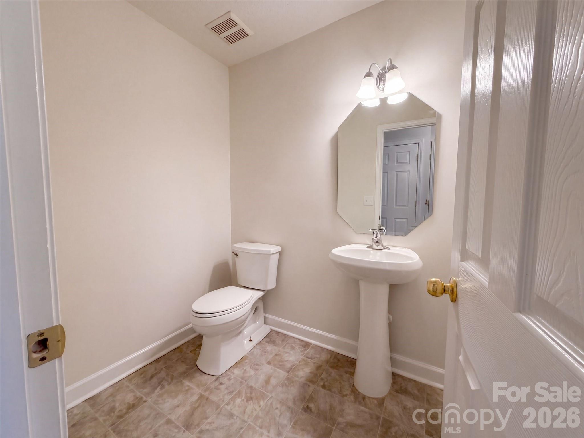 9244 Simonton Drive Property Photo 17