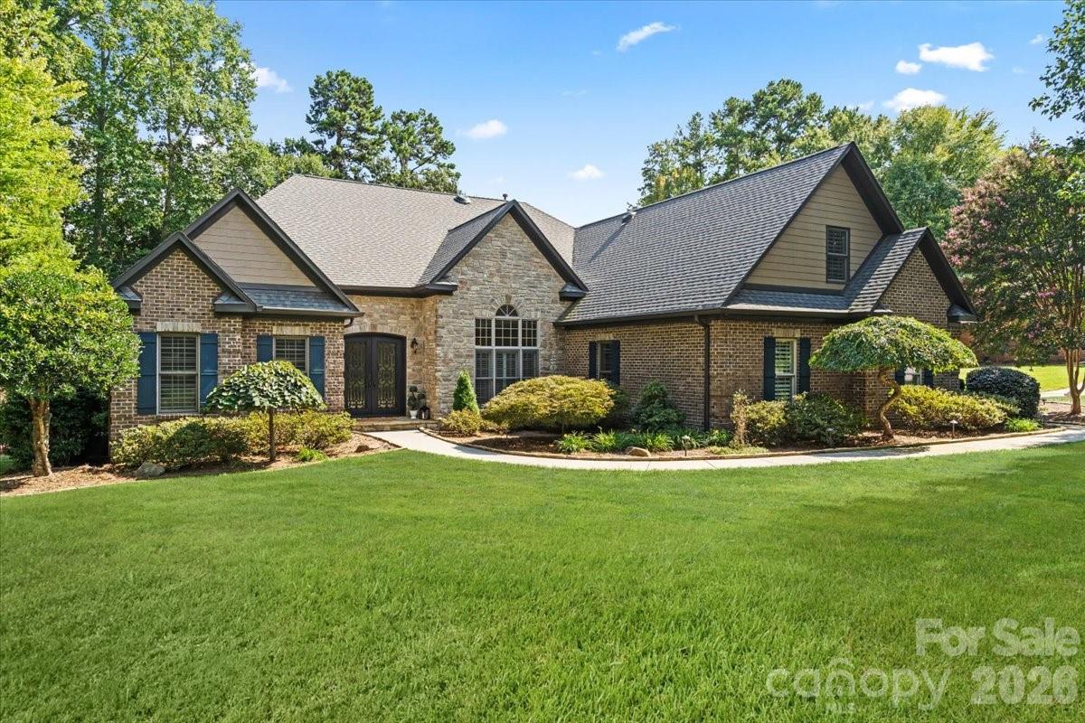 7832 Chapel Creek Drive Property Photo 1