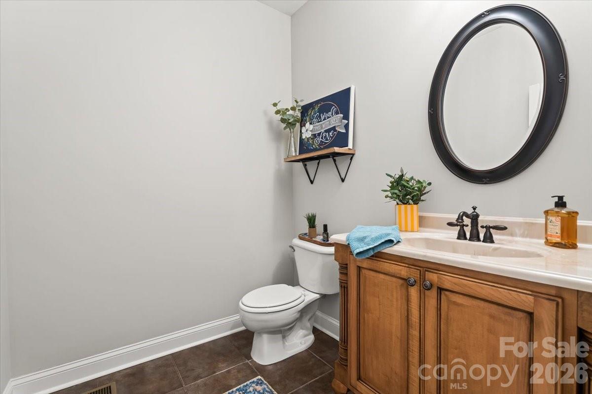 7832 Chapel Creek Drive Property Photo 15