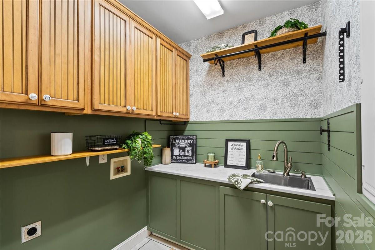 7832 Chapel Creek Drive Property Photo 29