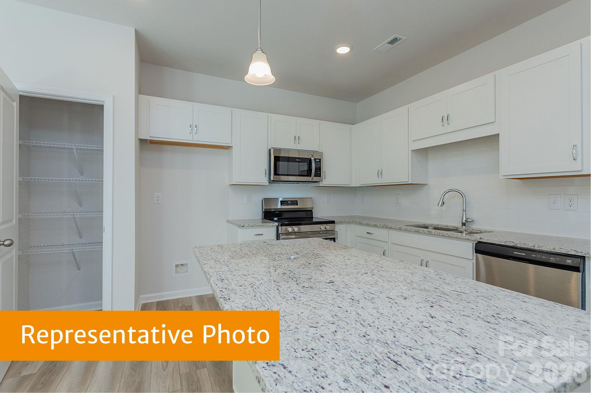 5351 Porterhouse Way Property Photo 3