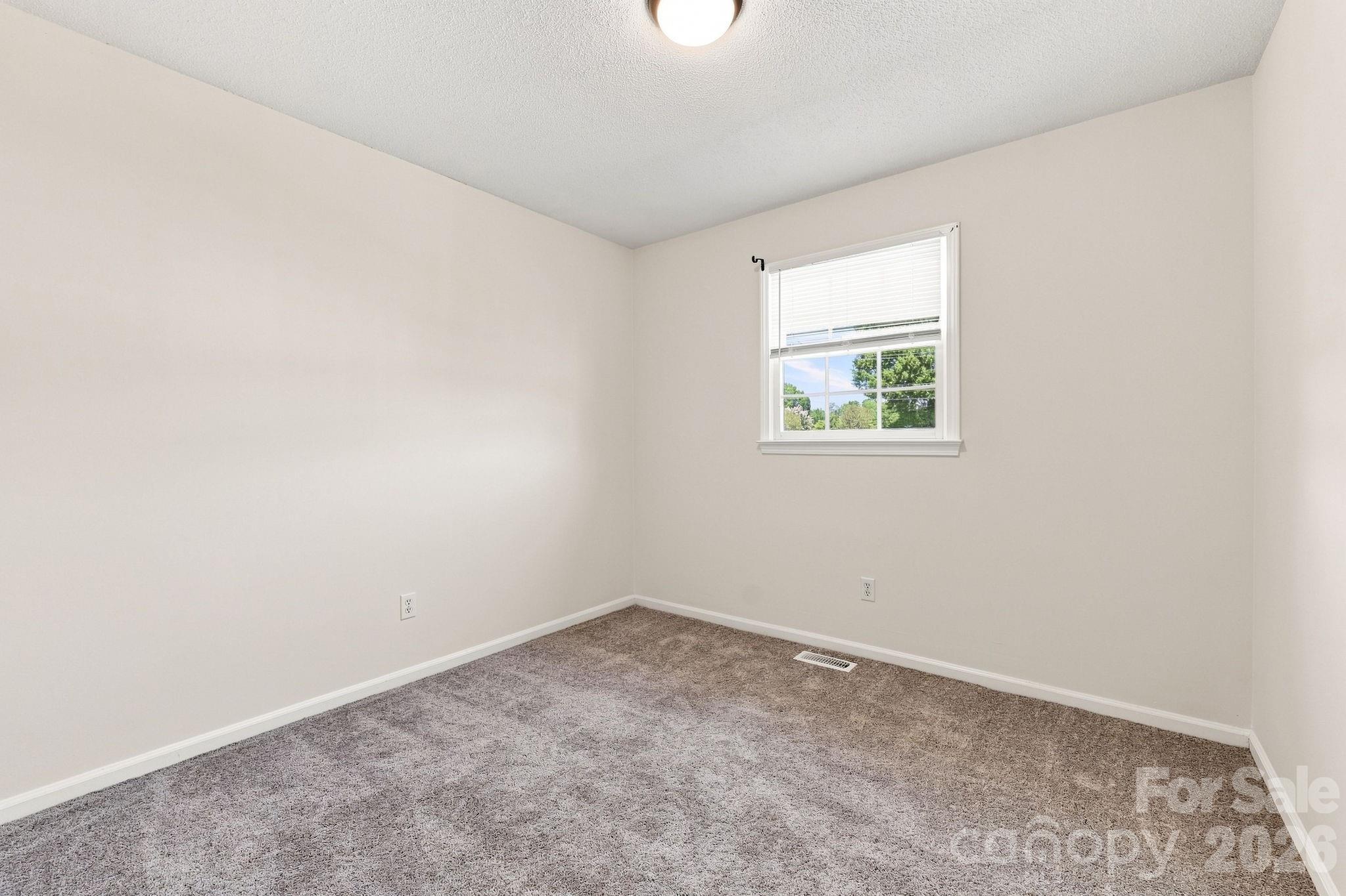 411 E Tennessee Avenue Property Photo 11
