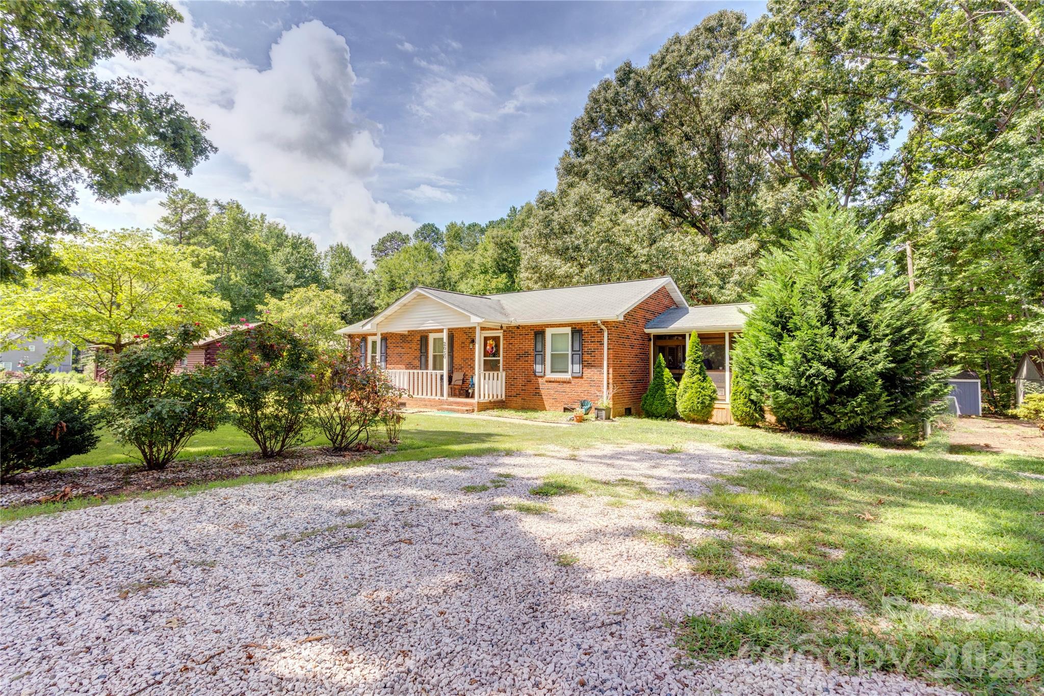 2050 Stirewalt Road Property Photo 4