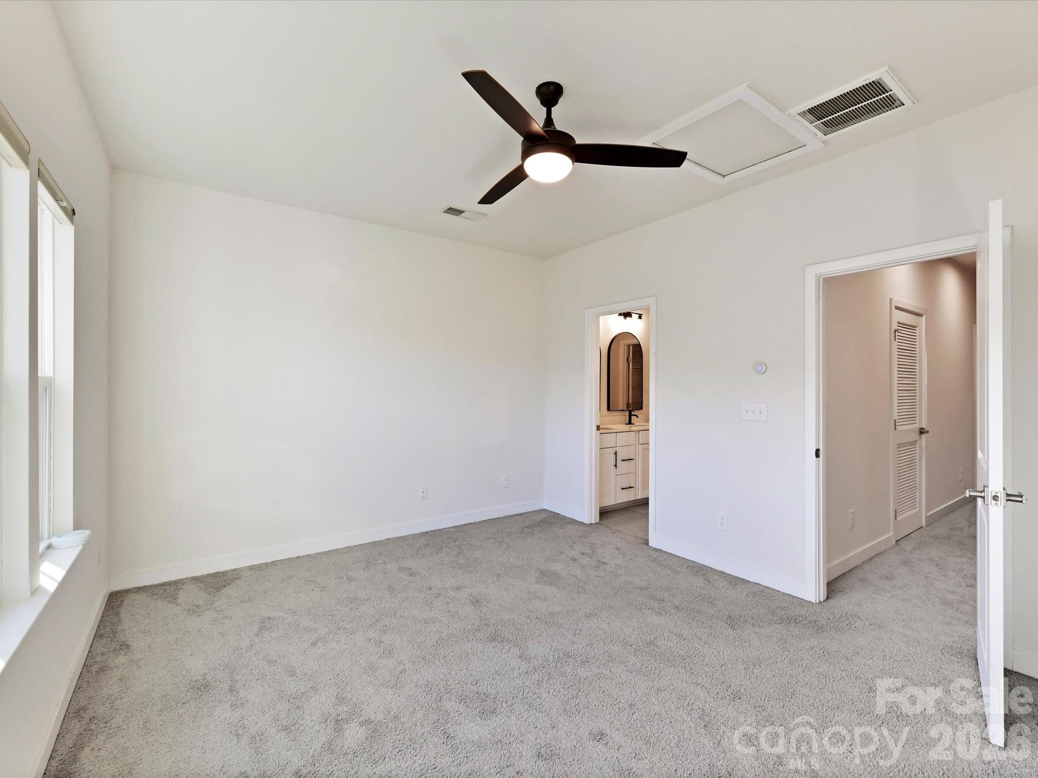 324 Yorkshire Drive Property Photo 20