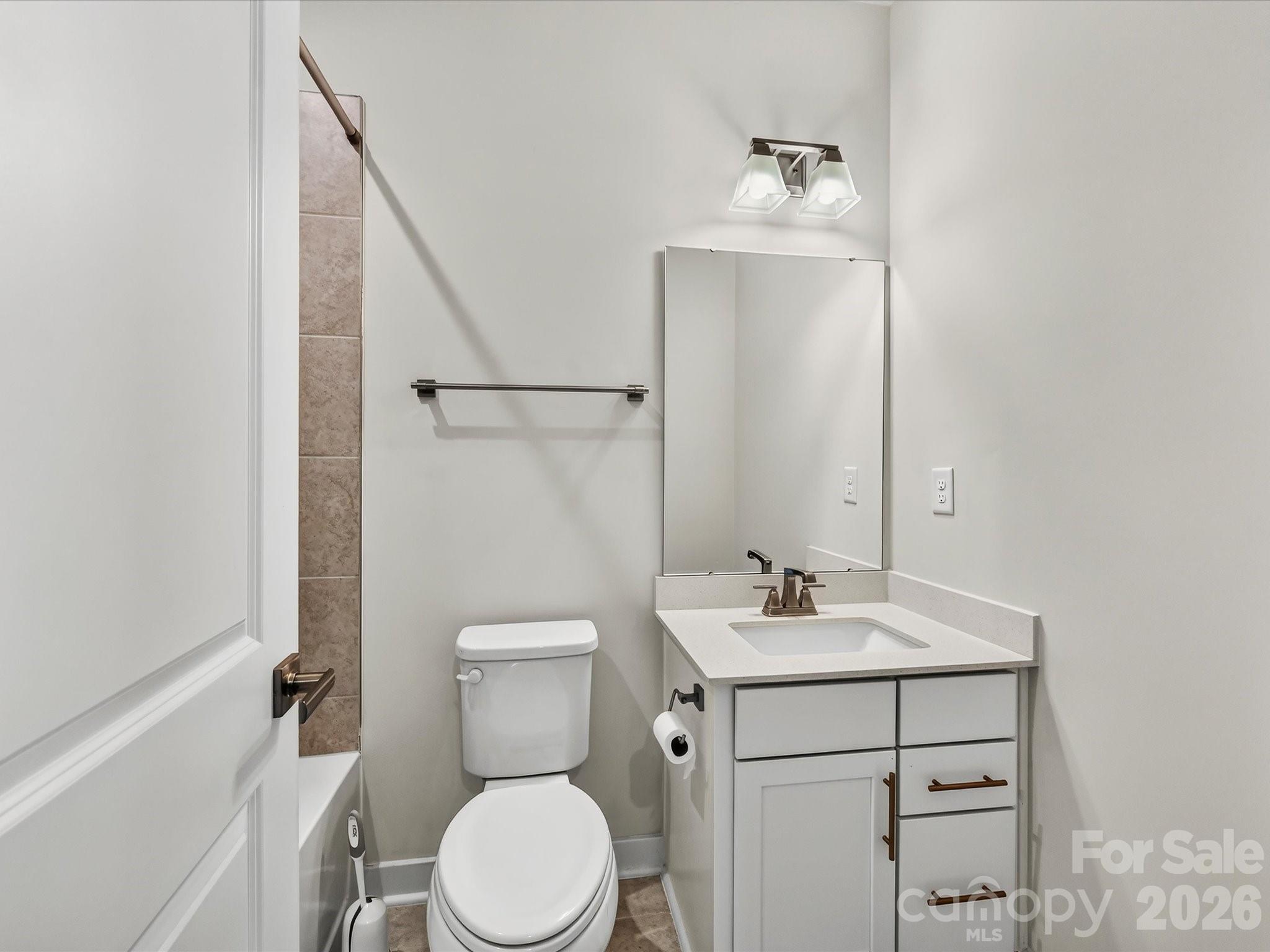 324 Yorkshire Drive Property Photo 28