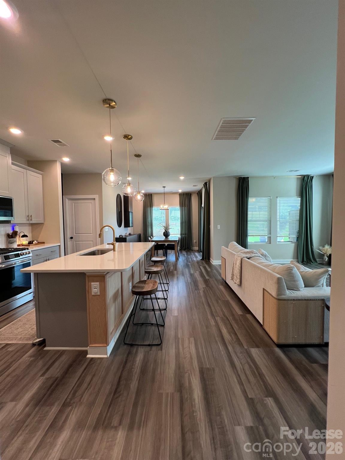 8921 Pennegrove Circle Property Photo 4