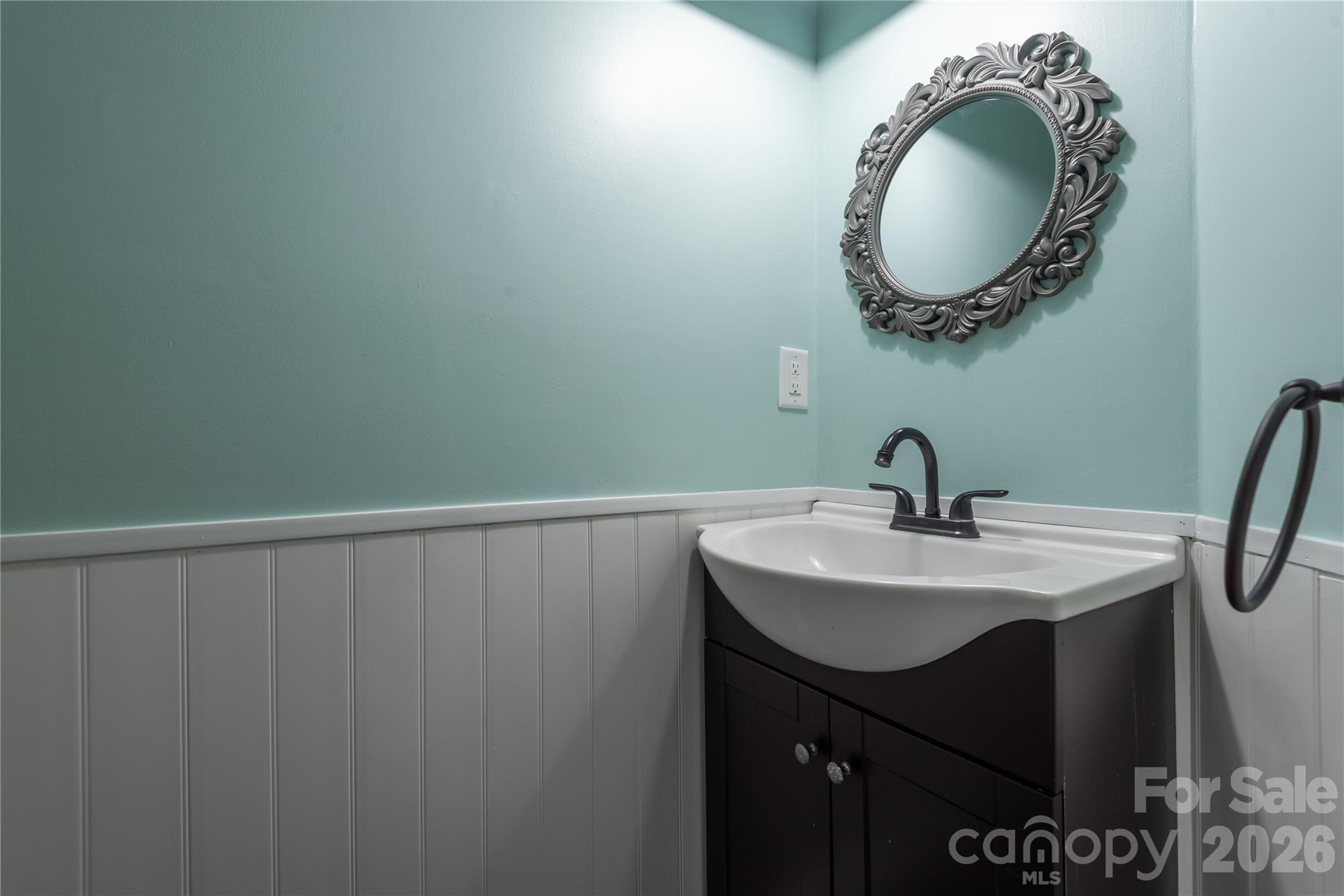 2744 Von Thuringer Court Property Photo 11