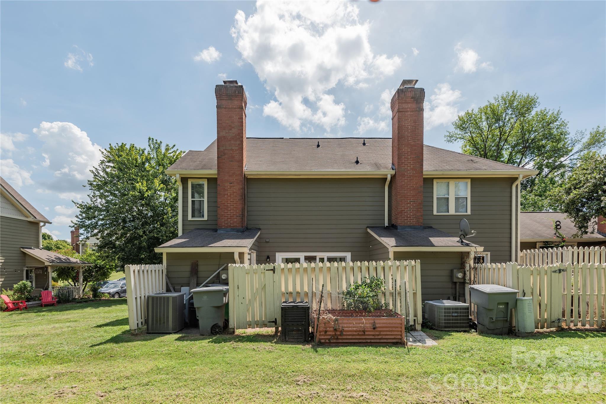 2744 Von Thuringer Court Property Photo 23