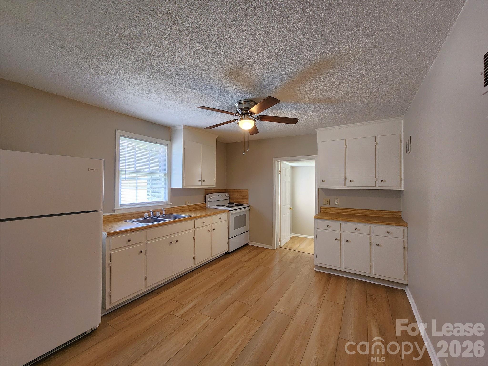 408 Cannon Street Property Photo 4