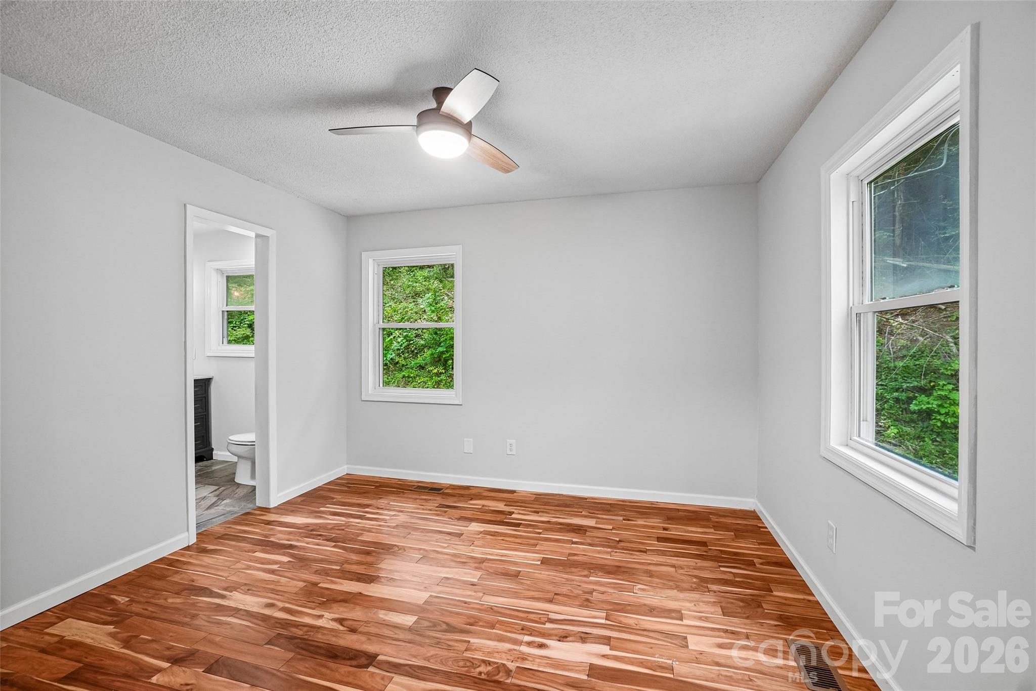 19 Jupiter Heights Property Photo 8