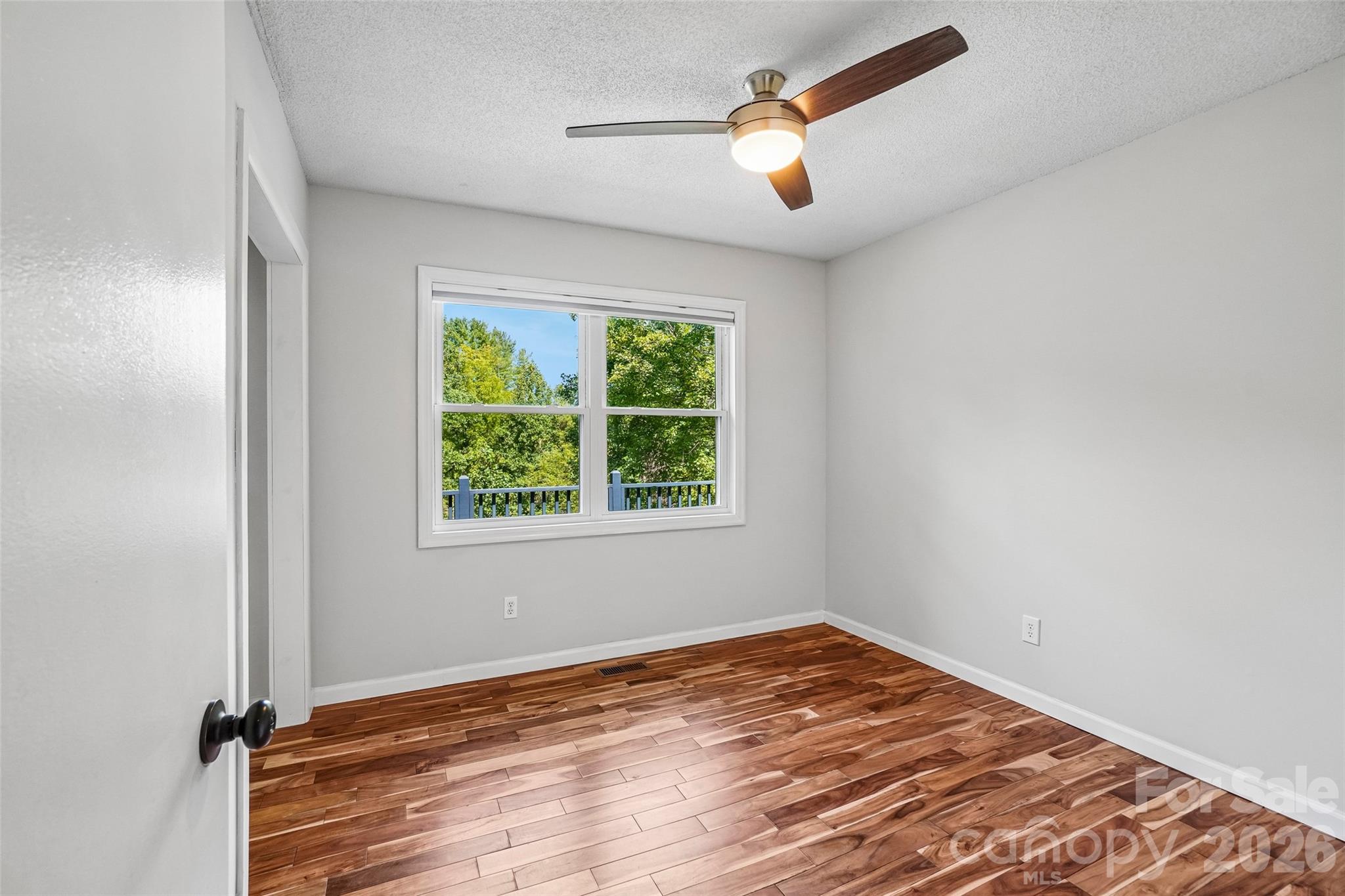 19 Jupiter Heights Property Photo 12