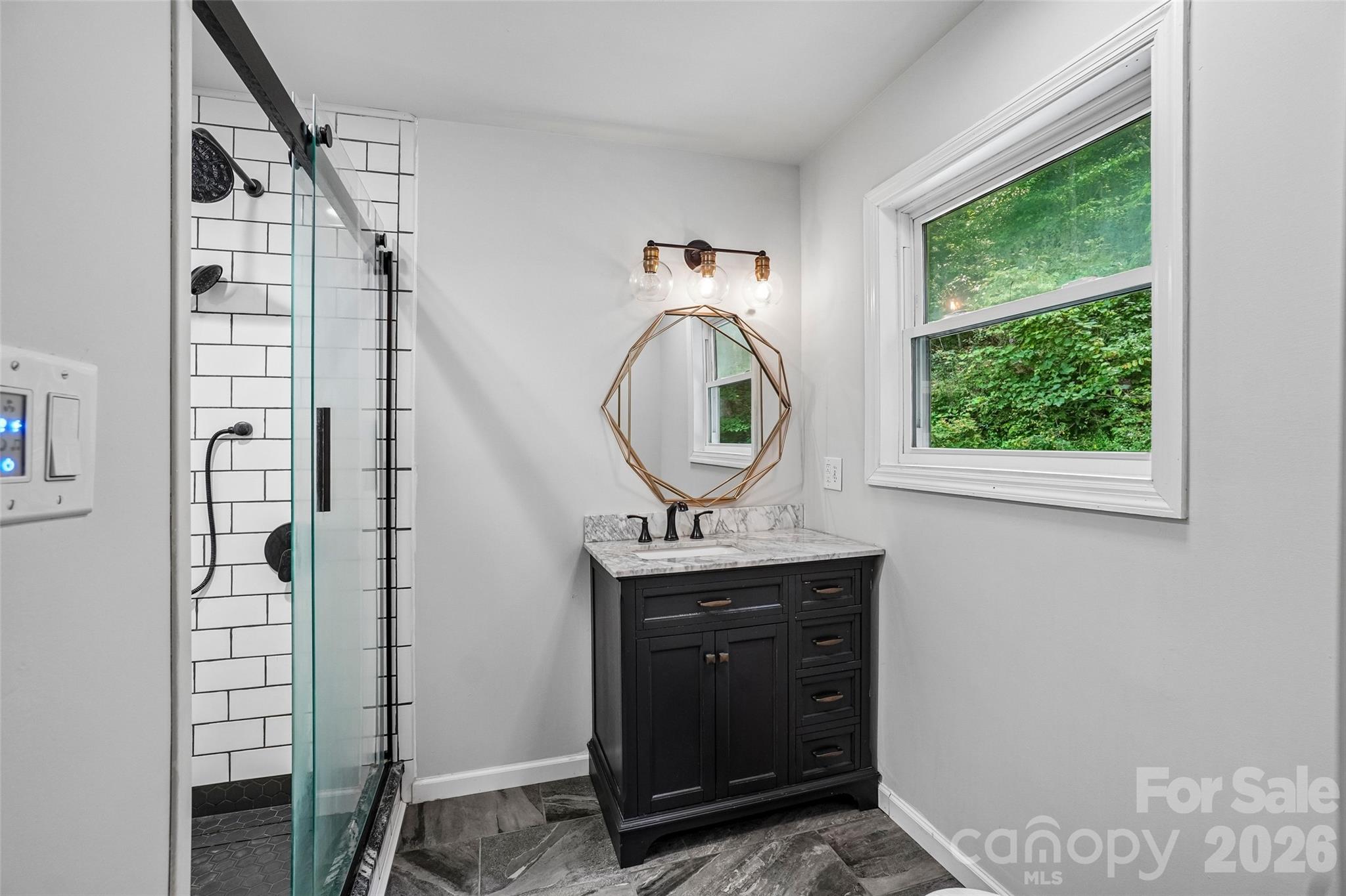 19 Jupiter Heights Property Photo 36