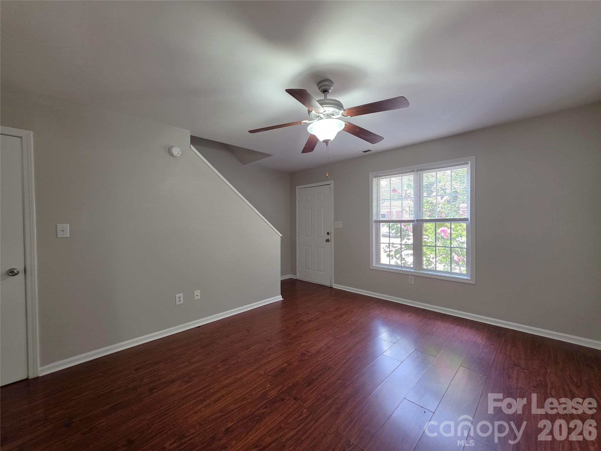 268 Southcircle Drive H Property Photo 2
