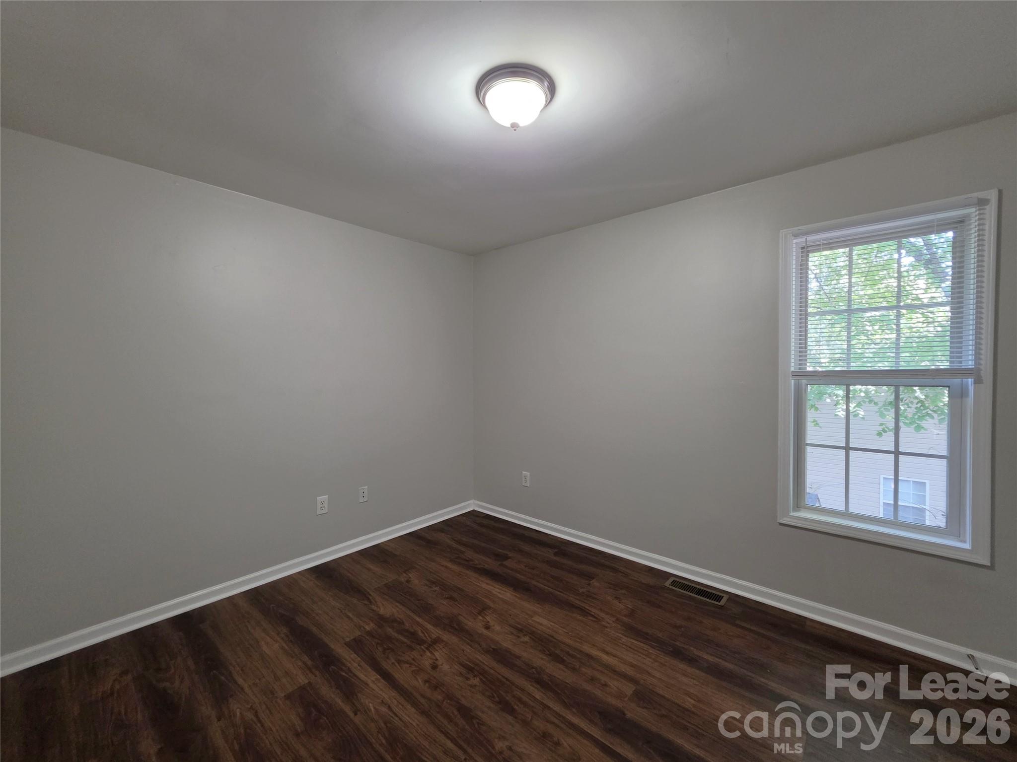 268 Southcircle Drive H Property Photo 8