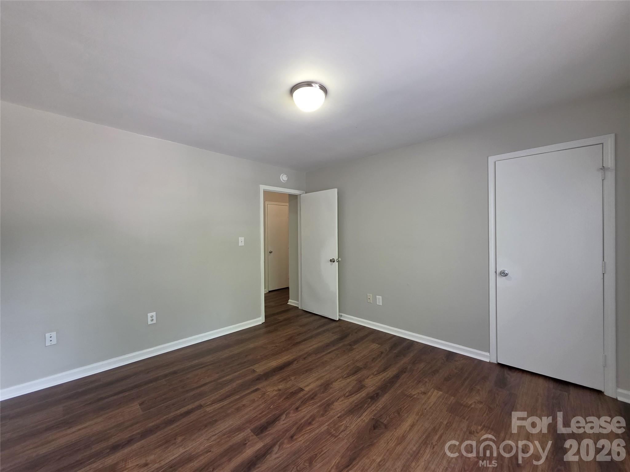 268 Southcircle Drive H Property Photo 12