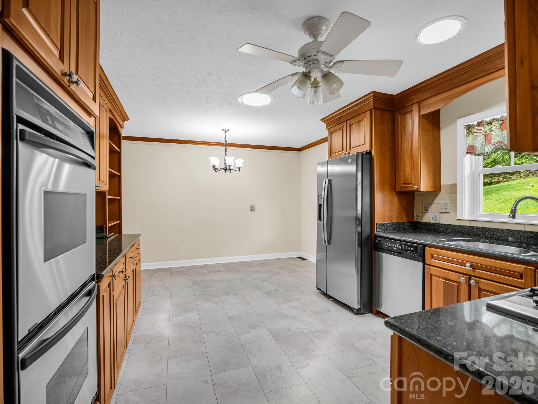 370 Orchard Circle Property Photo 11