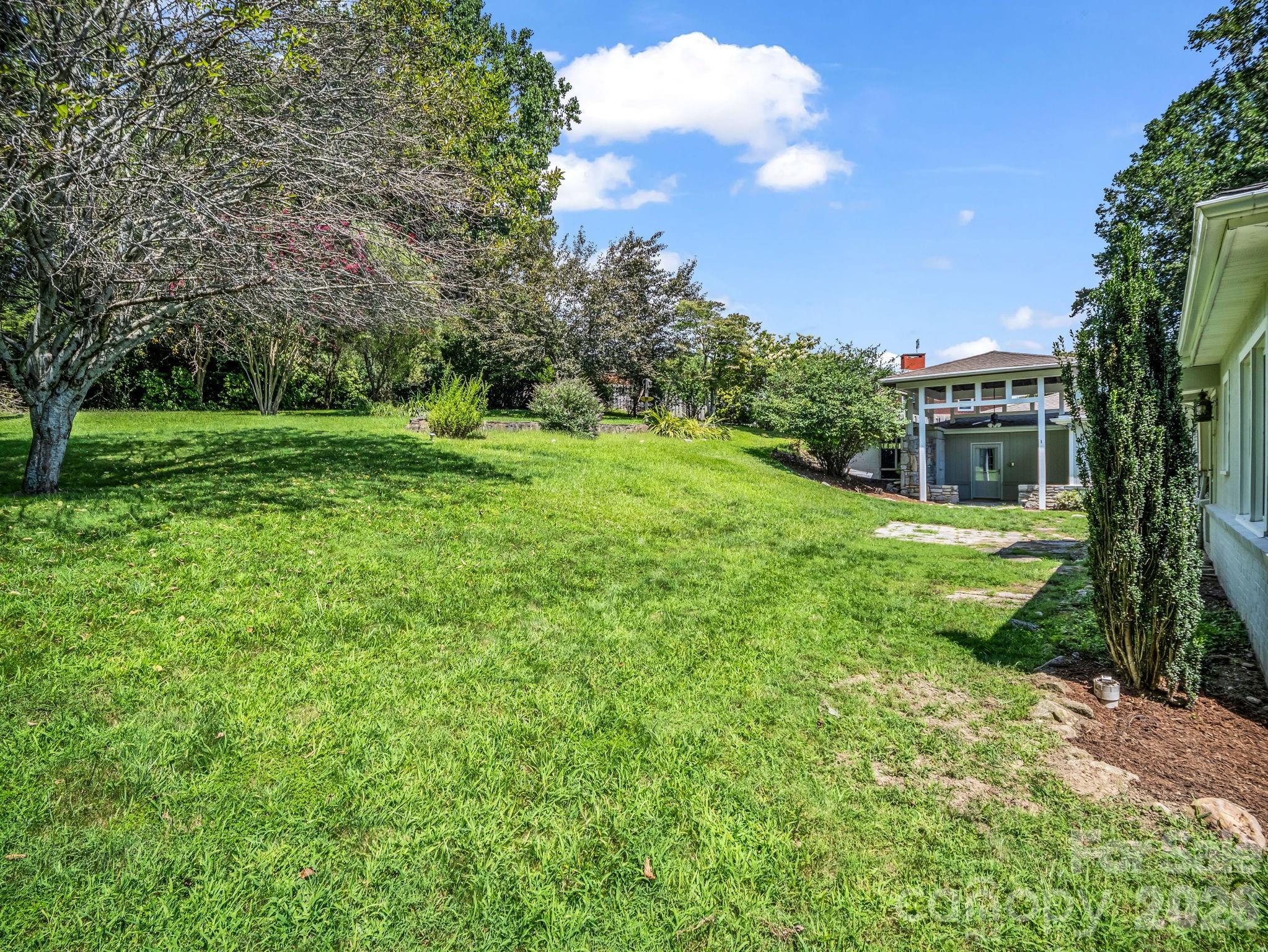 370 Orchard Circle Property Photo 36