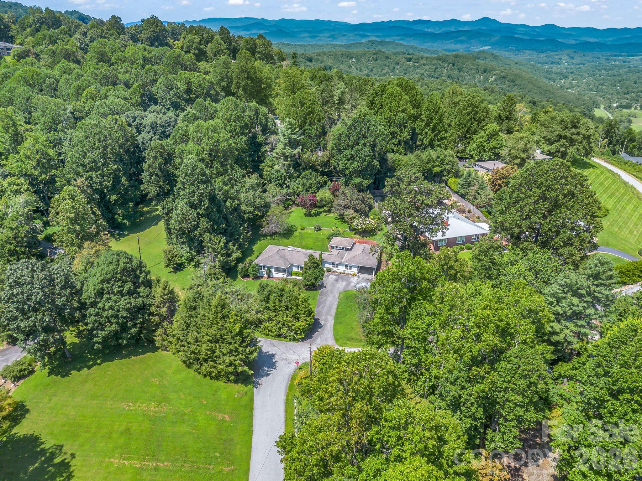 370 Orchard Circle Property Photo 41