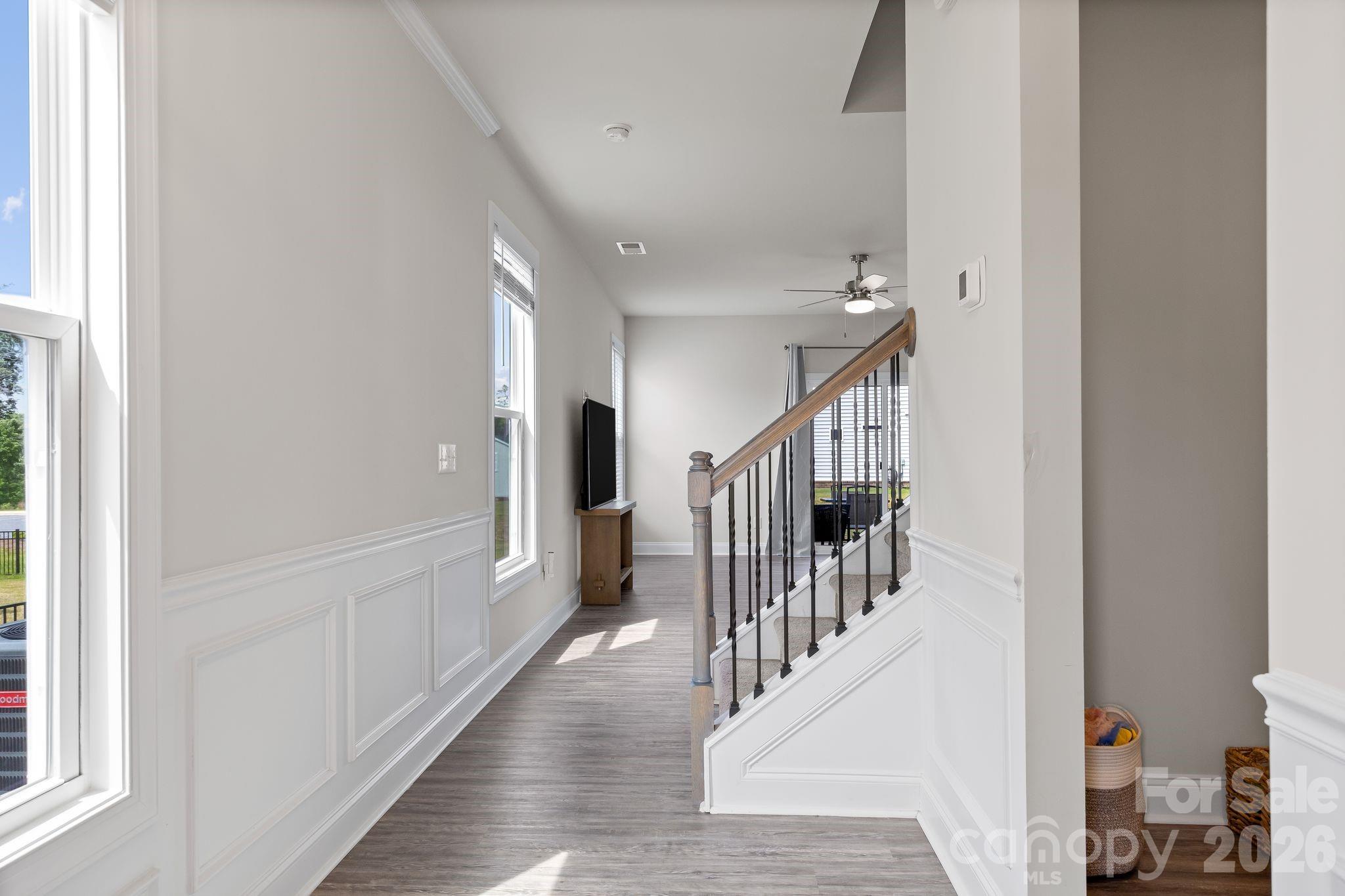 411 Hickory View Drive Property Photo 5