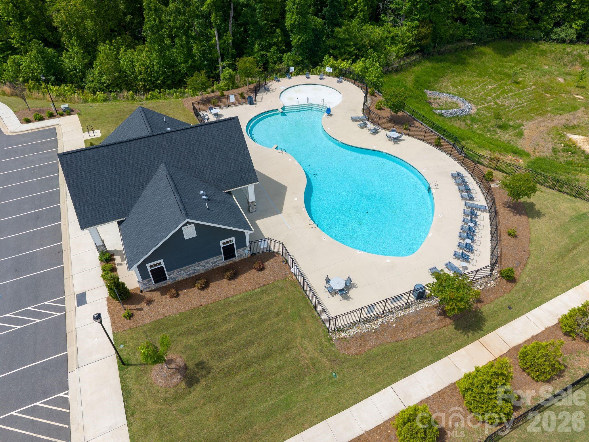 411 Hickory View Drive Property Photo 30