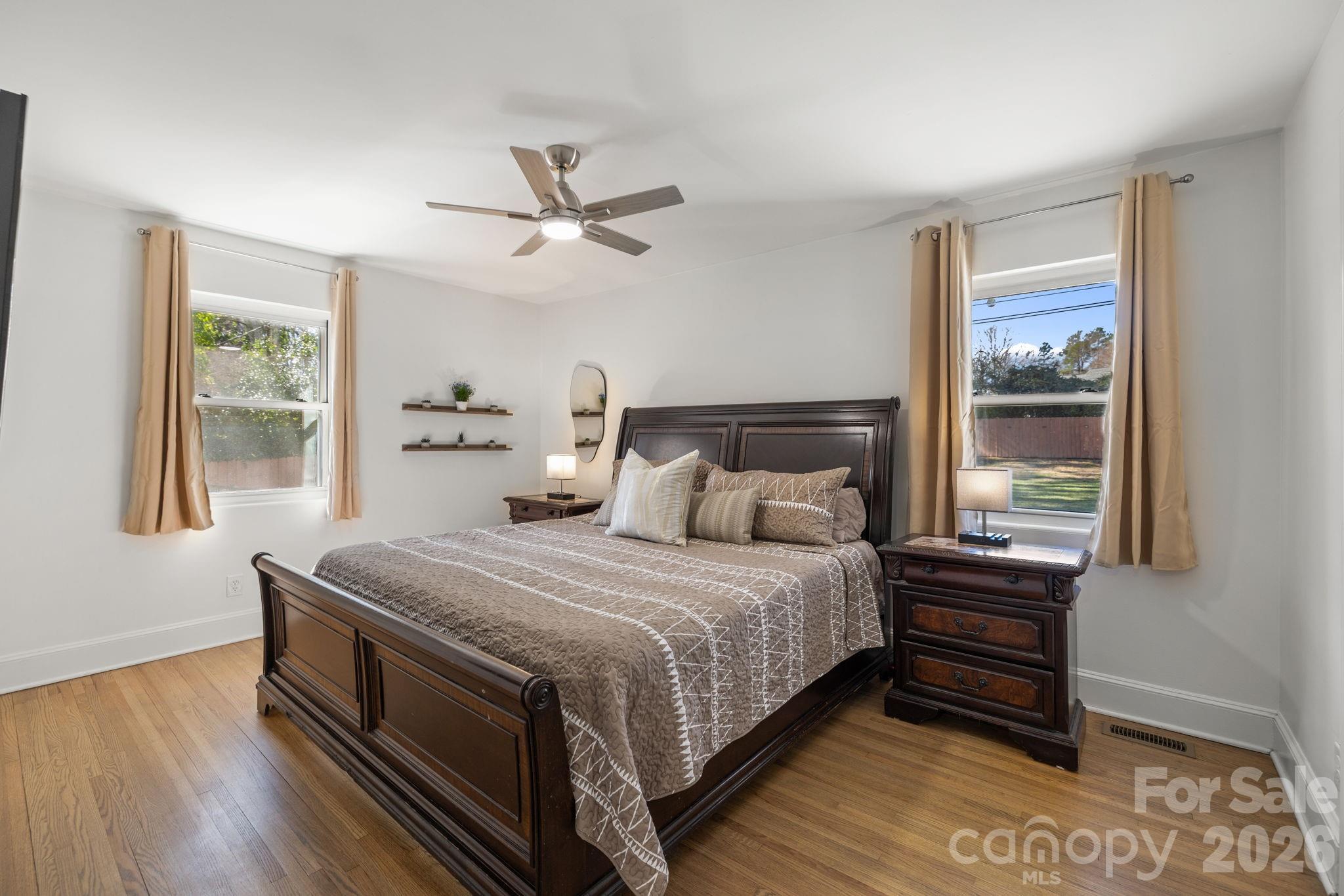 7701 Shady Lane Property Photo 4