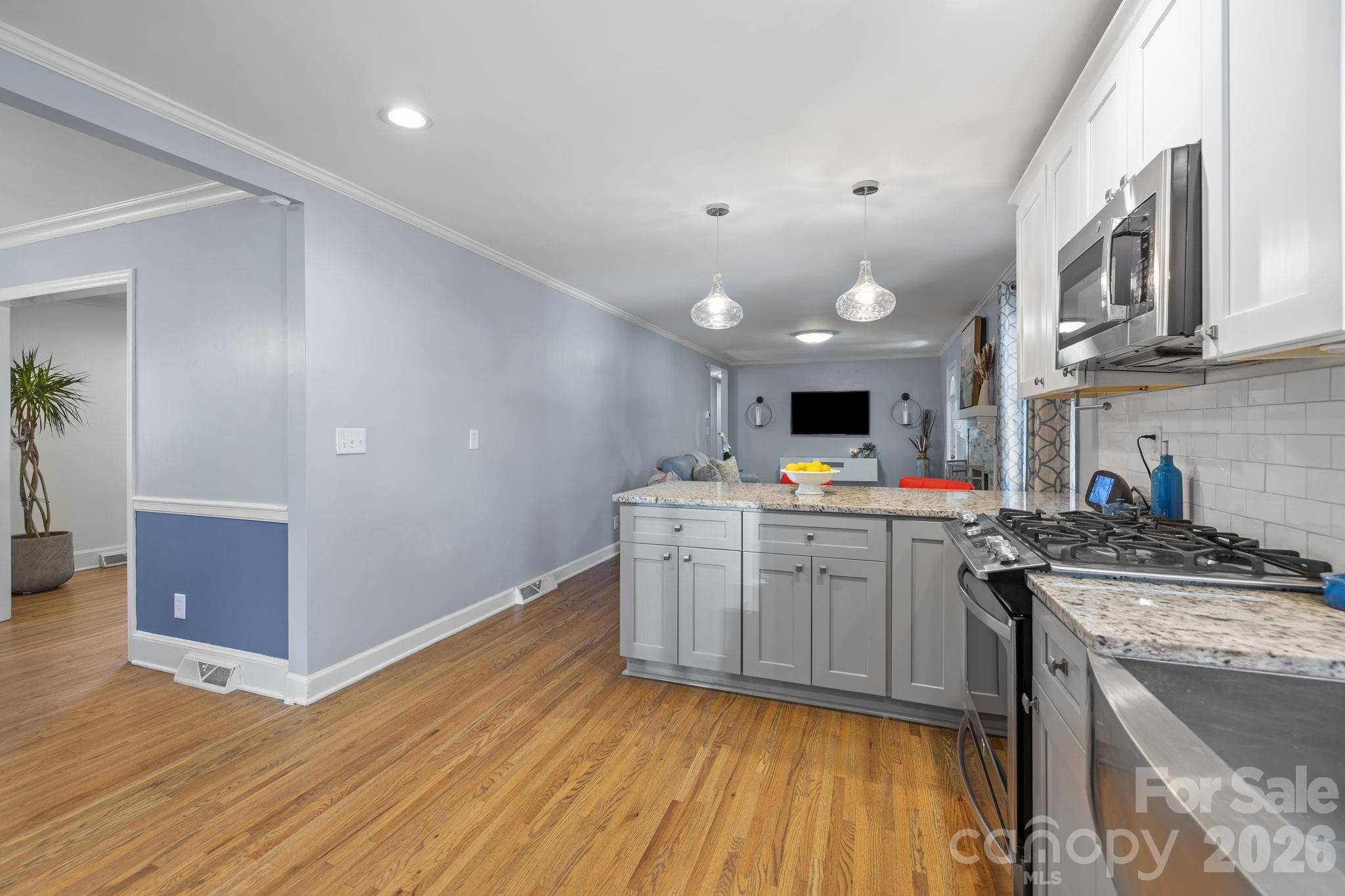 7701 Shady Lane Property Photo 11