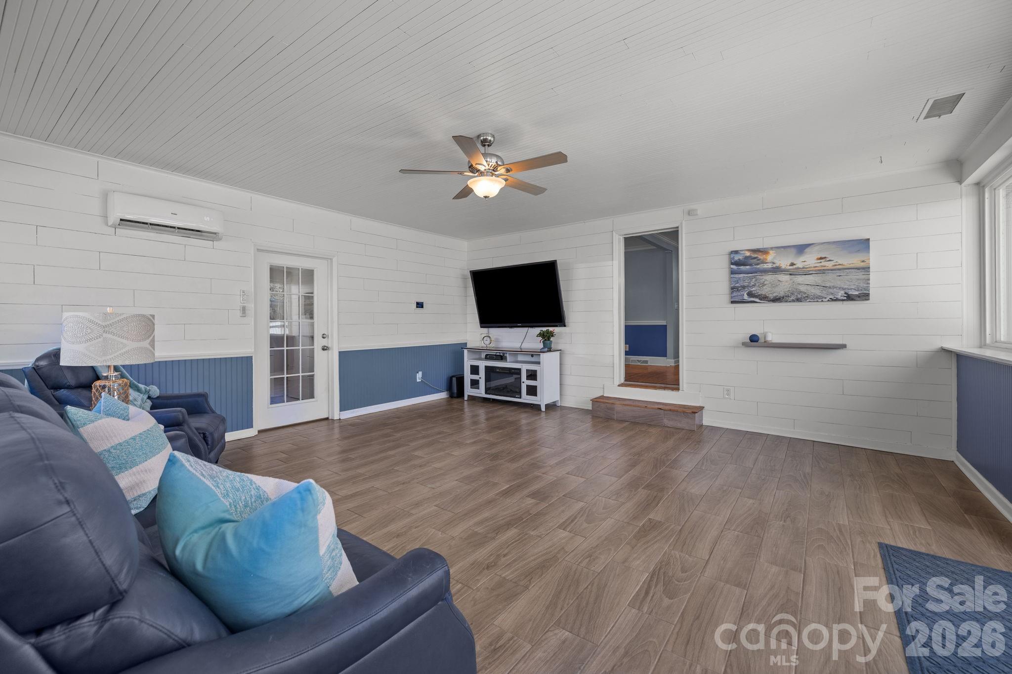7701 Shady Lane Property Photo 23