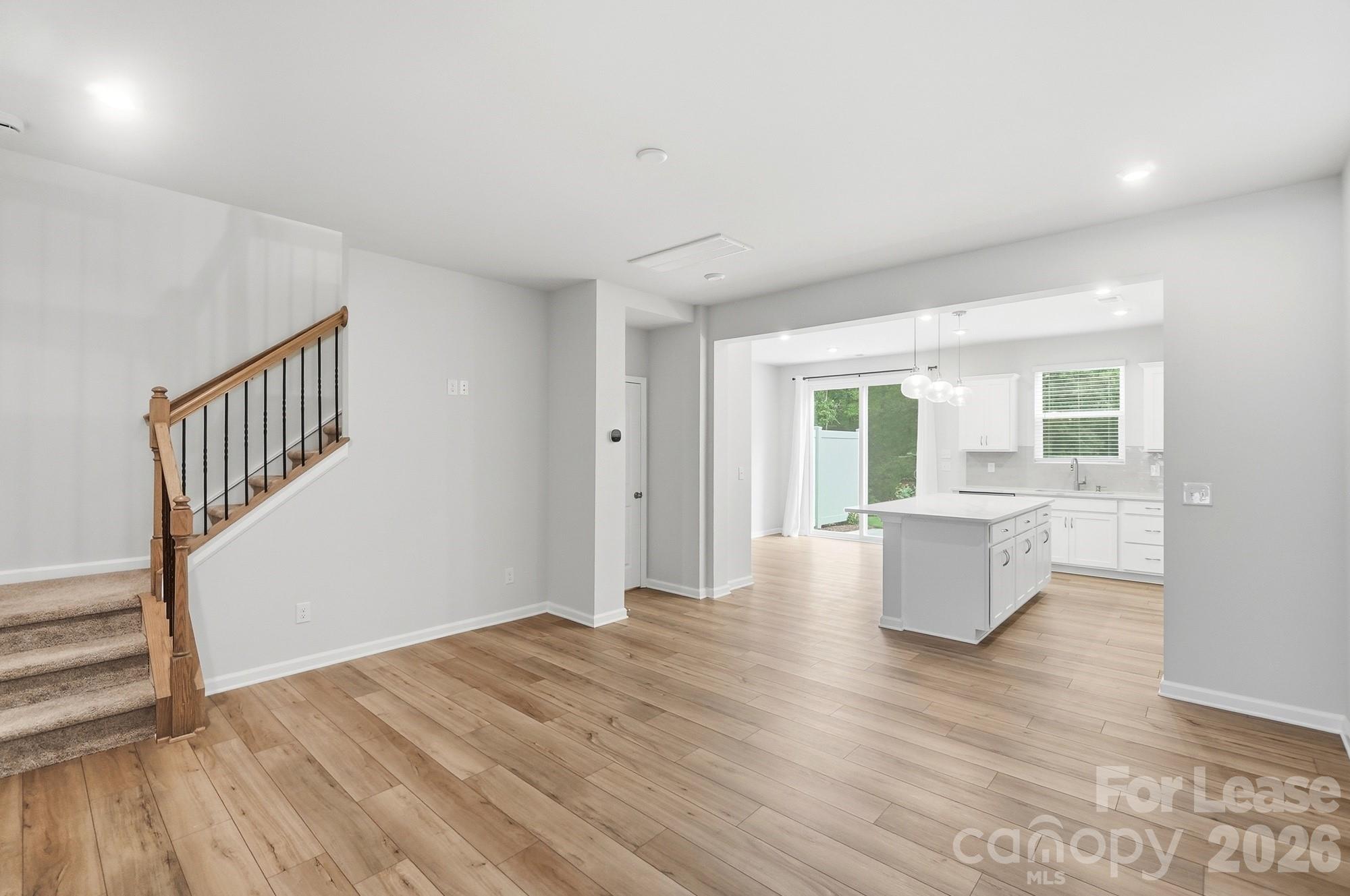 14862 Tamarack Drive Property Photo 7