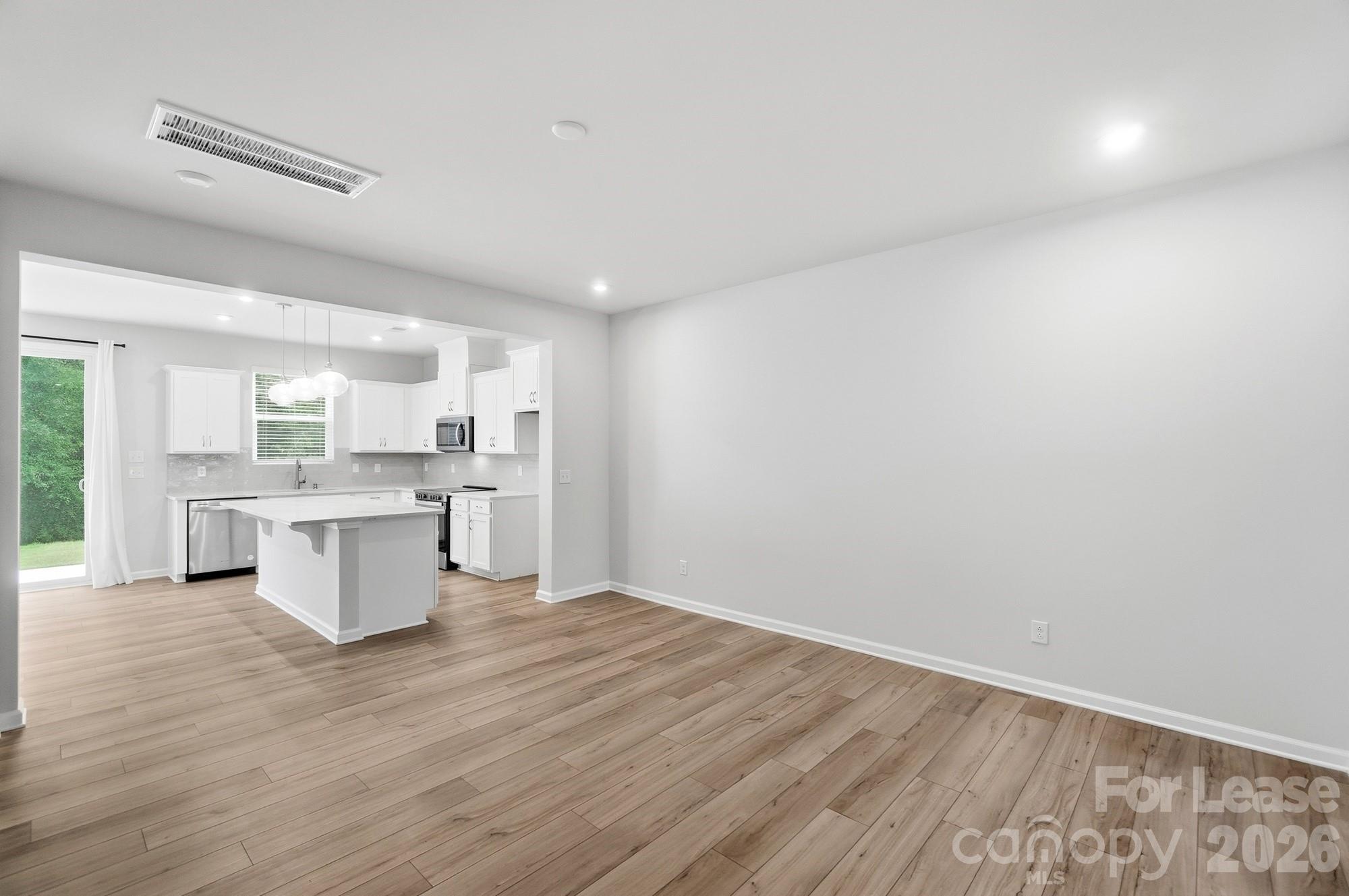 14862 Tamarack Drive Property Photo 8