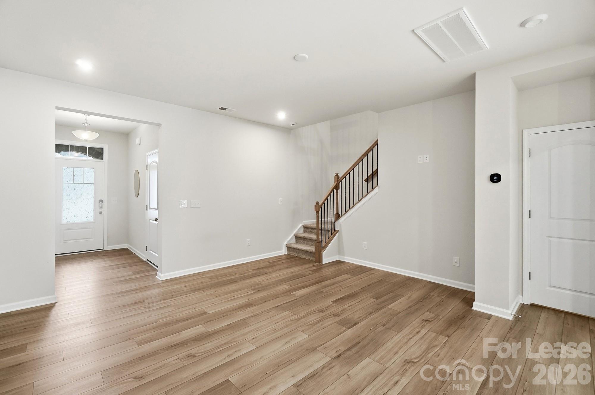 14862 Tamarack Drive Property Photo 10