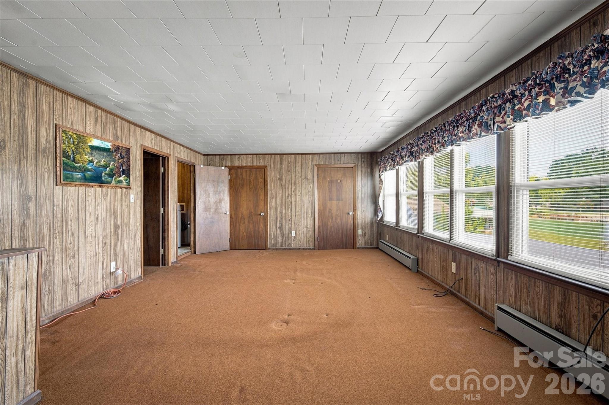 4928 Northcrest Street Property Photo 9