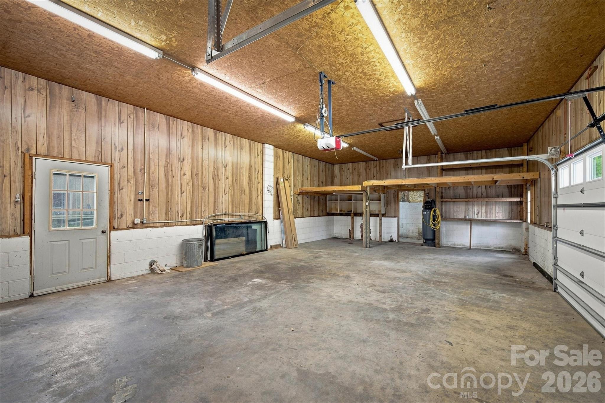 4928 Northcrest Street Property Photo 16
