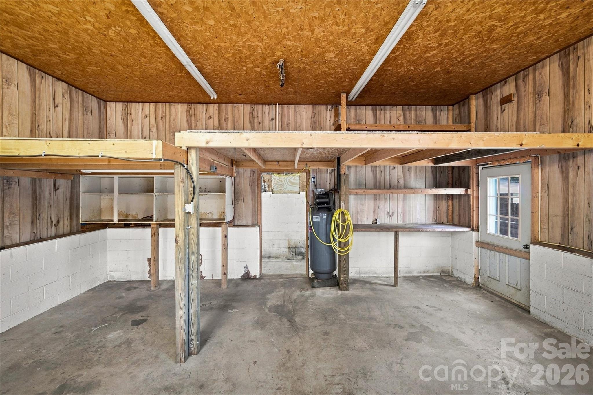 4928 Northcrest Street Property Photo 22
