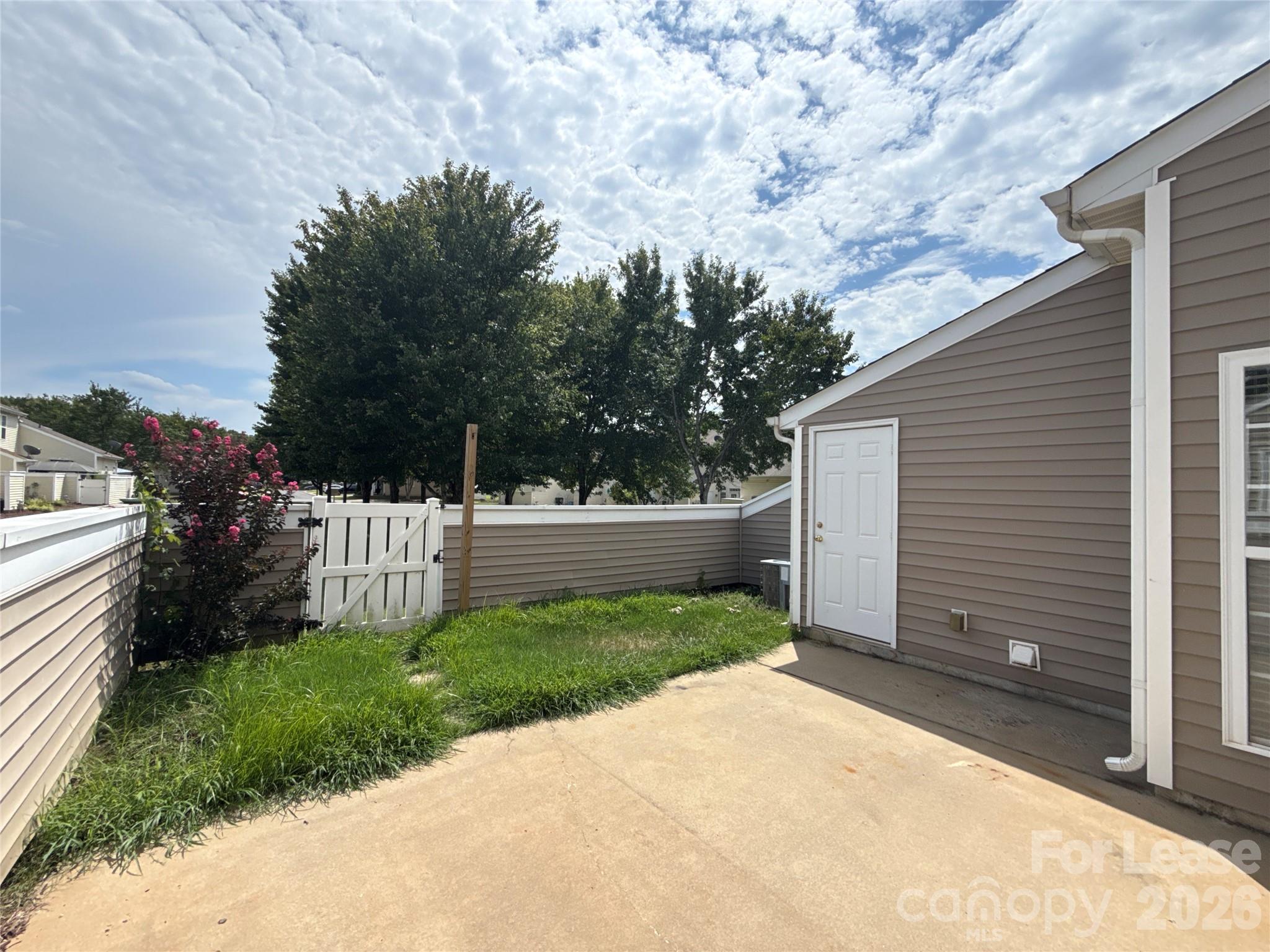 6362 Rhodins Lane Property Photo 16