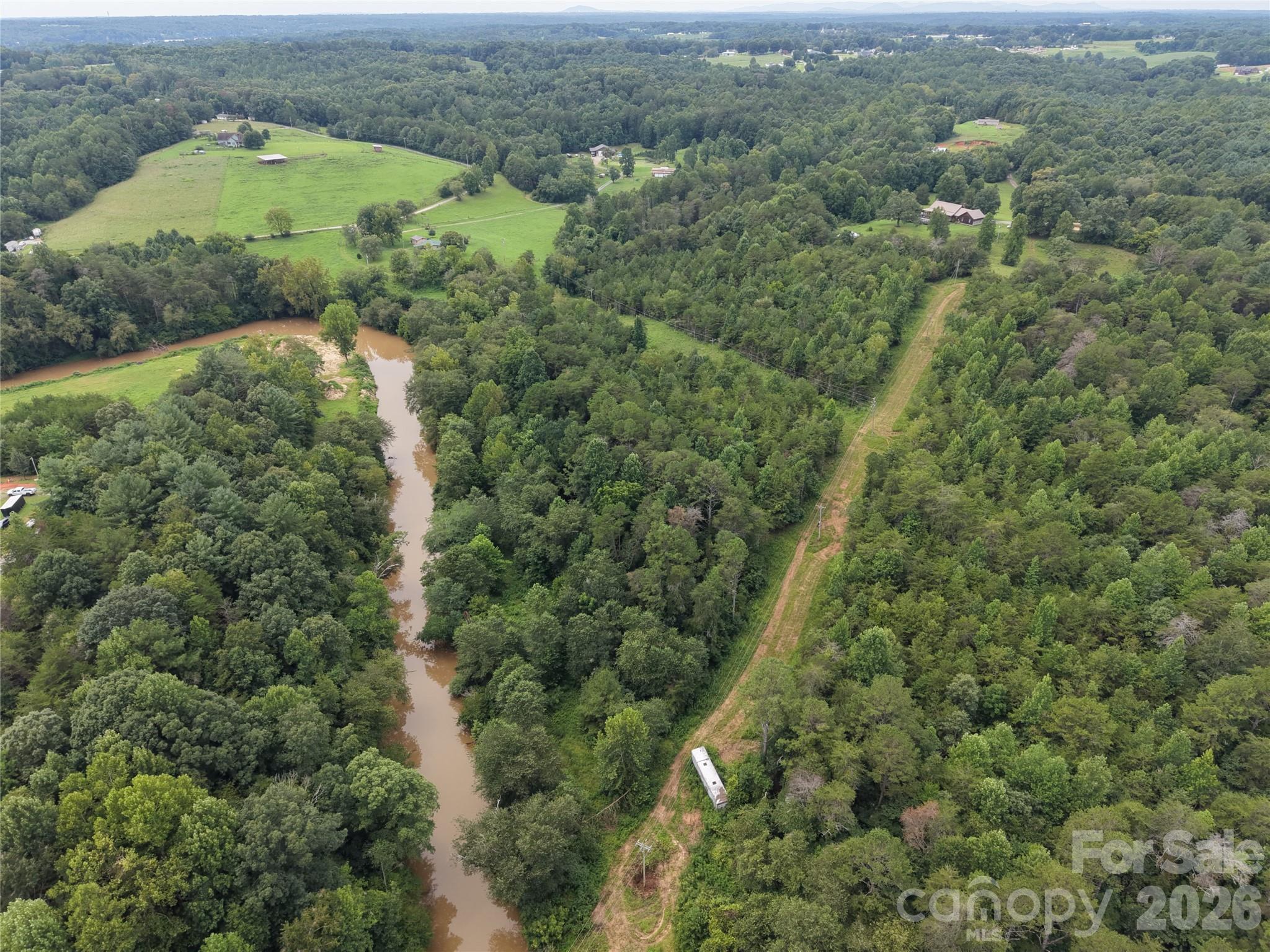 711 Pine Cove Road Property Photo 6