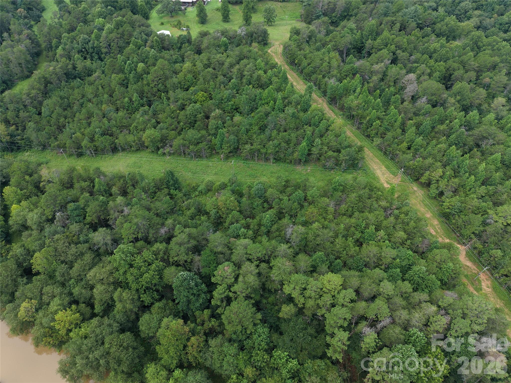 711 Pine Cove Road Property Photo 9