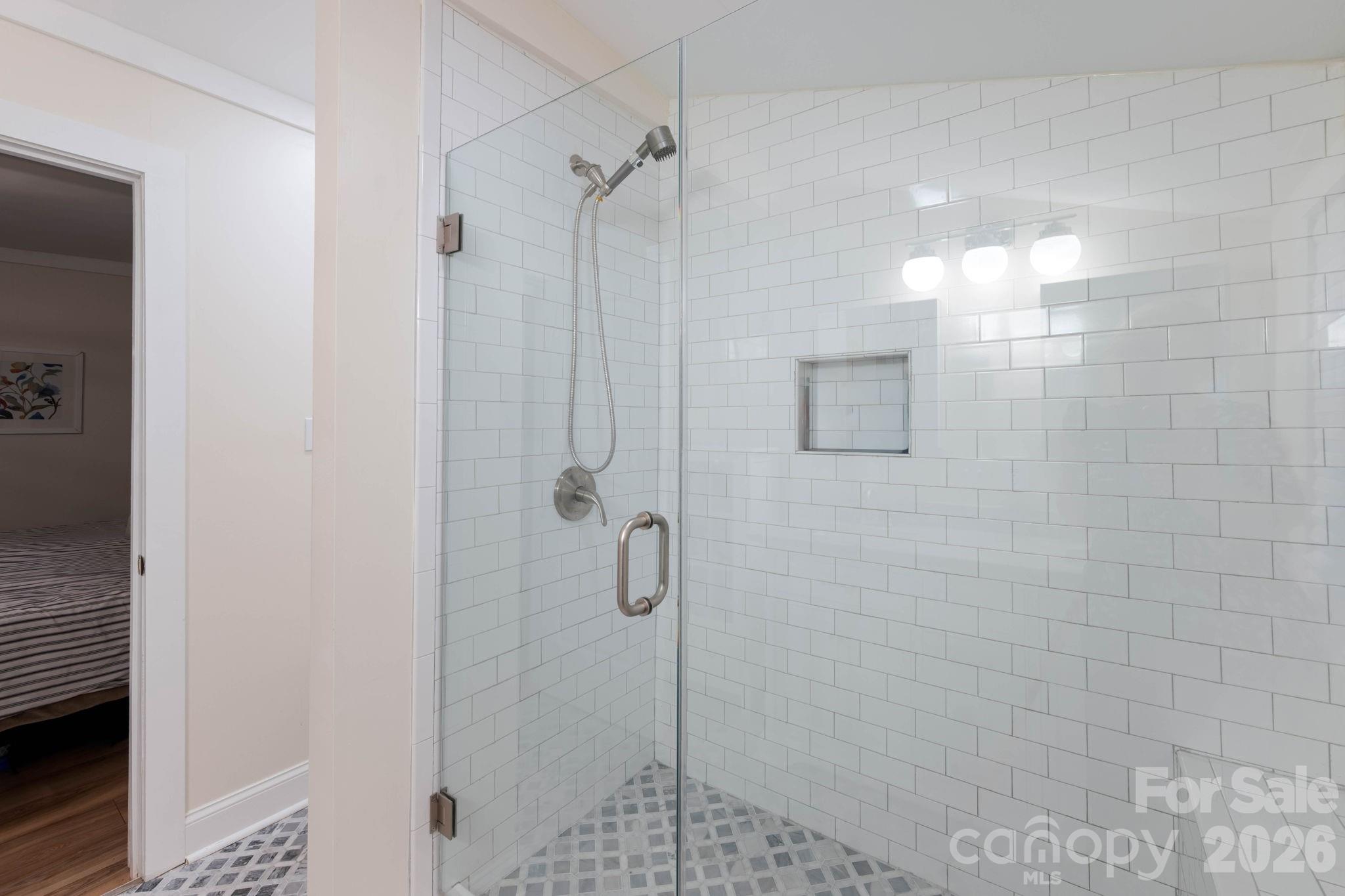 1208 Phillips Court Property Photo 6