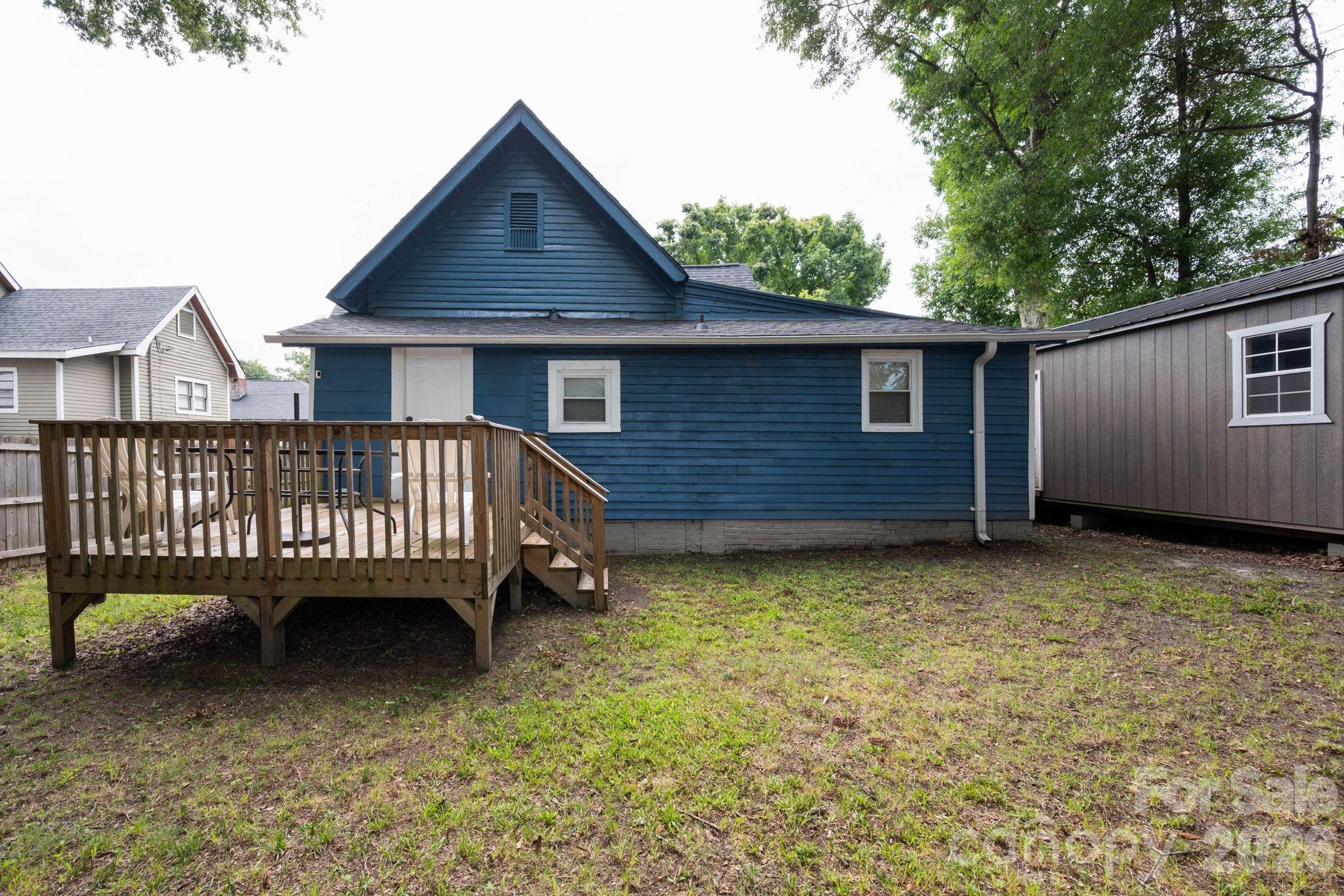 1208 Phillips Court Property Photo 24
