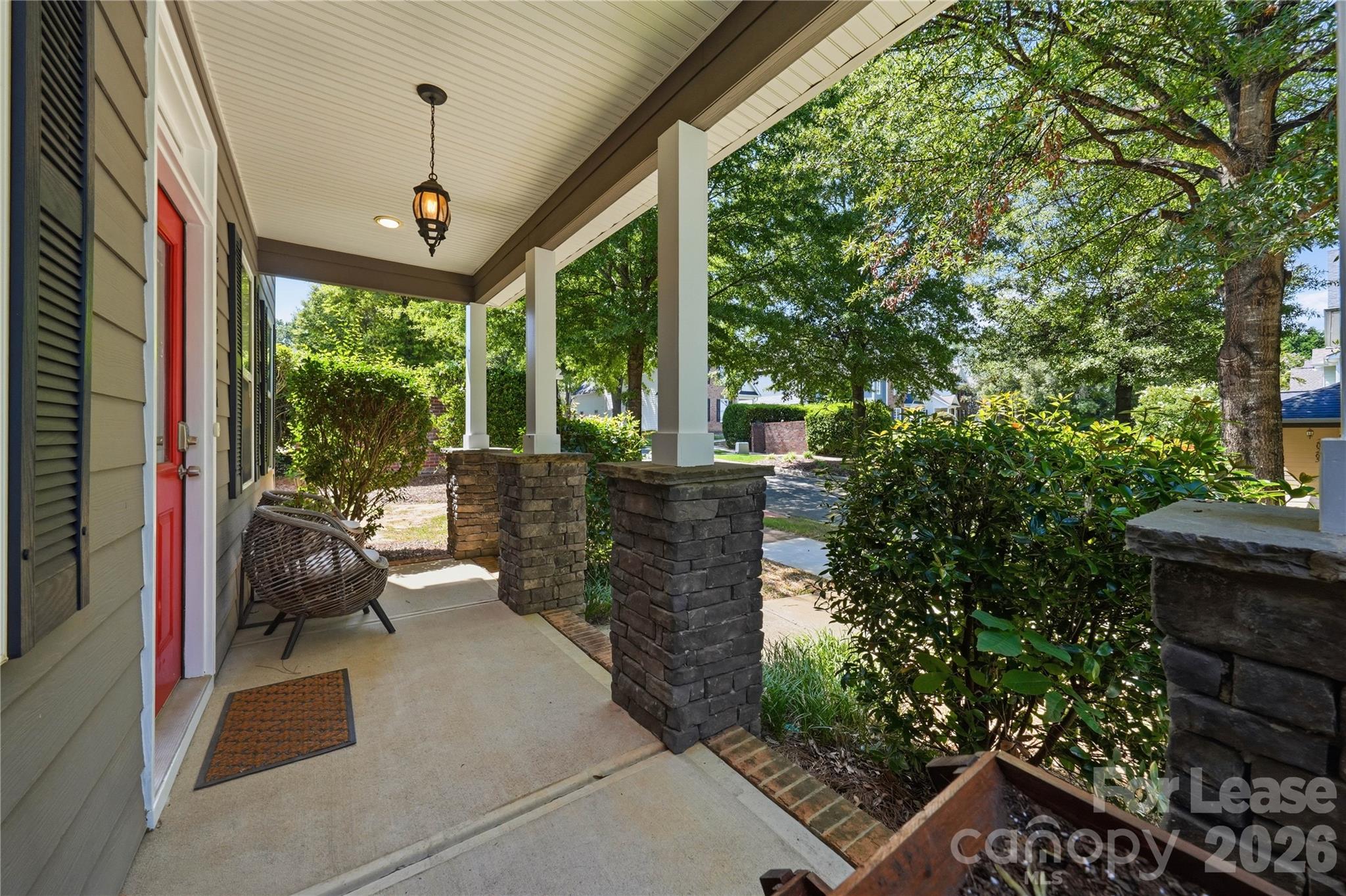 20264 Harroway Drive Property Photo 4