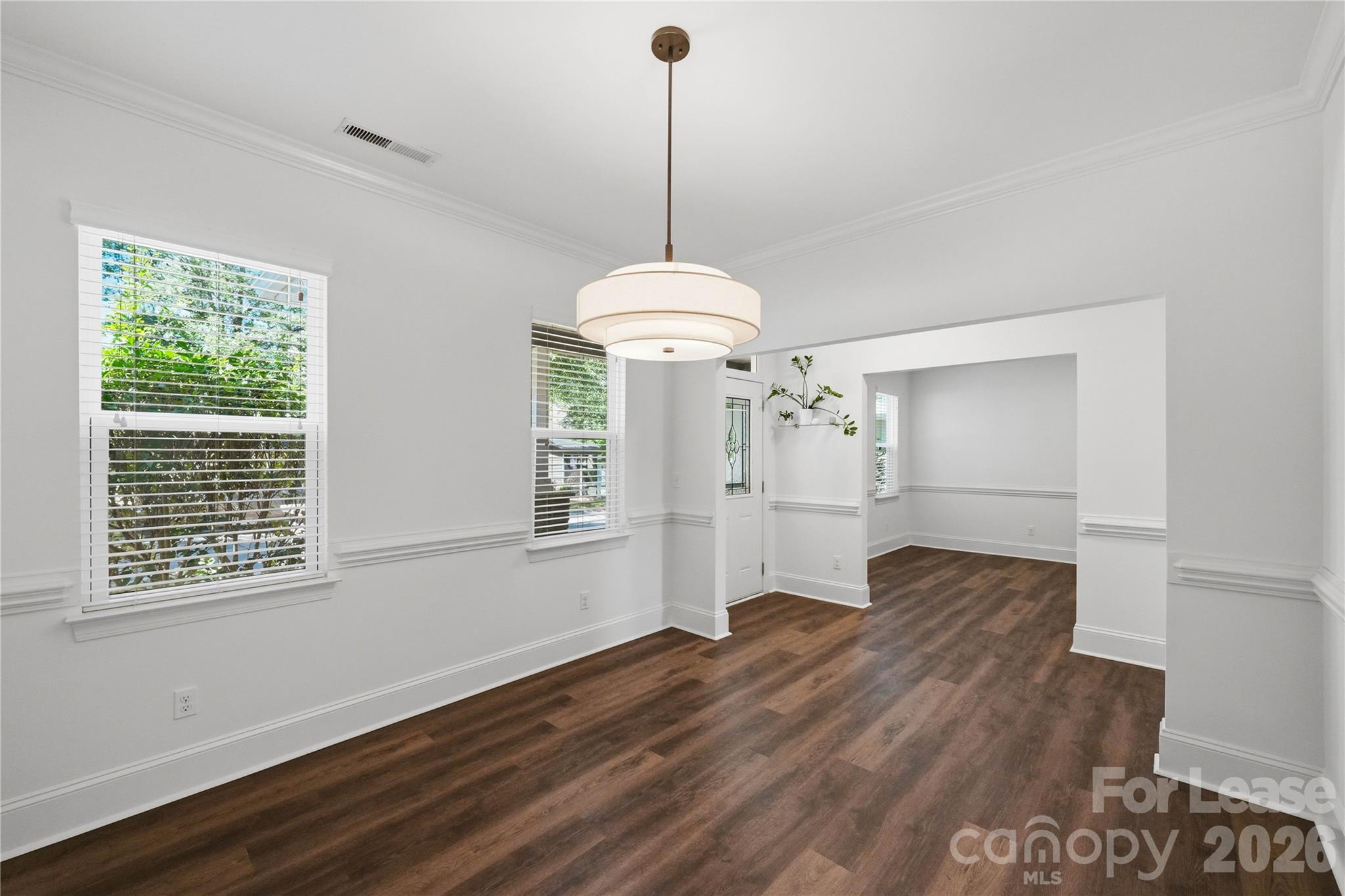 20264 Harroway Drive Property Photo 6