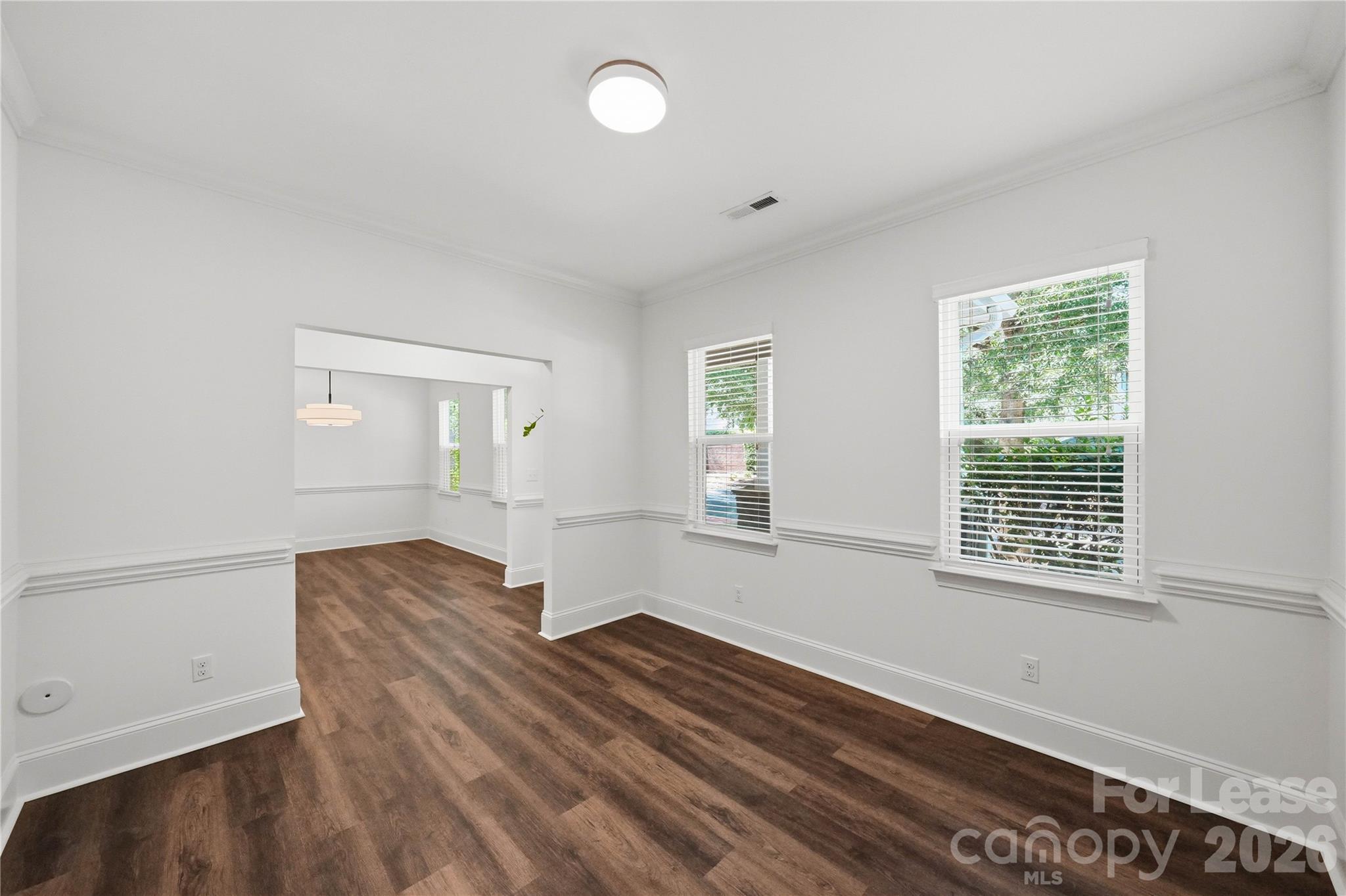 20264 Harroway Drive Property Photo 8