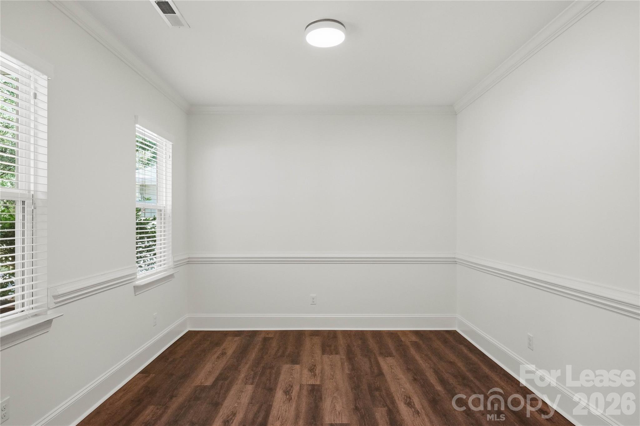 20264 Harroway Drive Property Photo 9