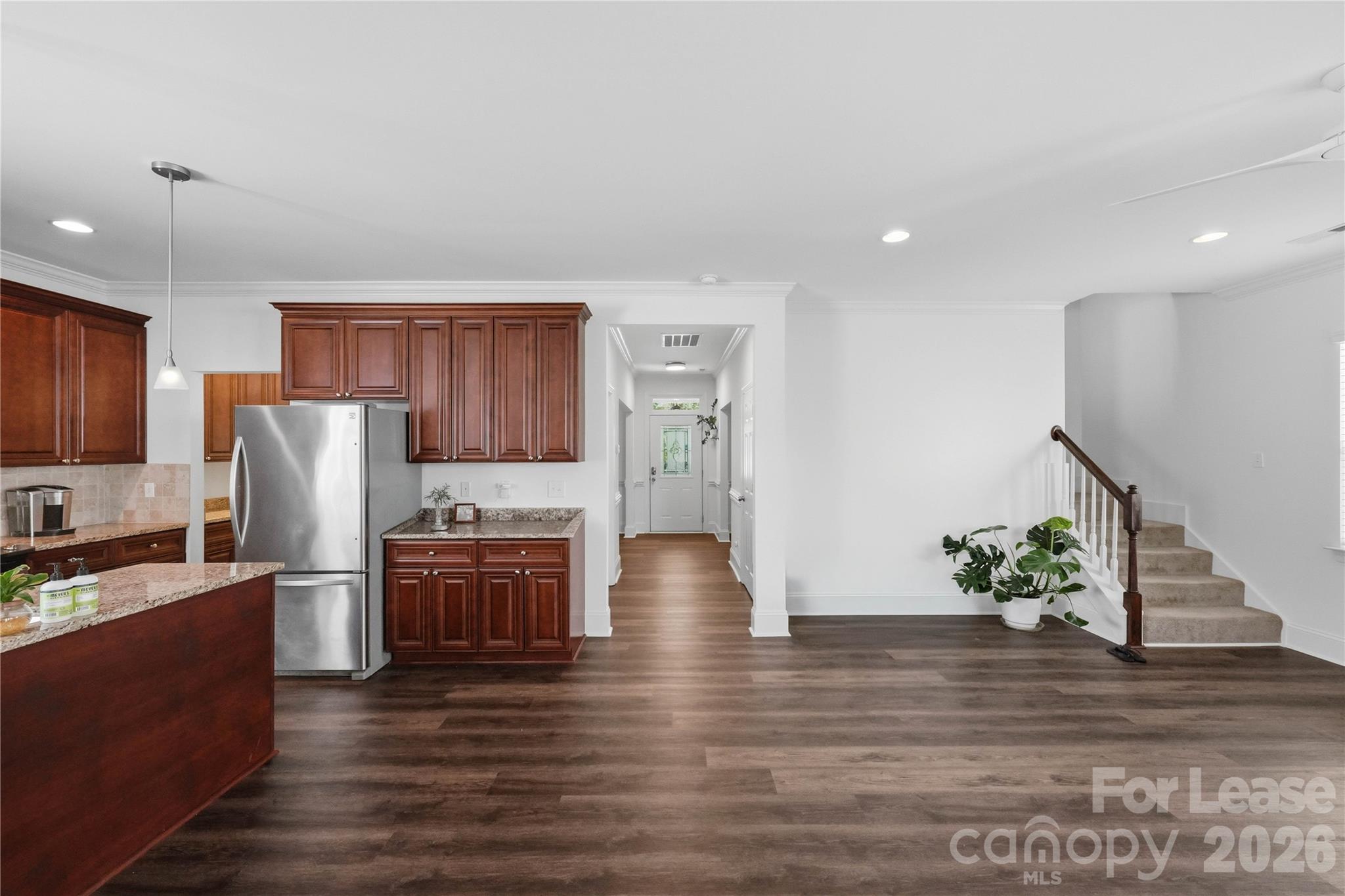 20264 Harroway Drive Property Photo 10